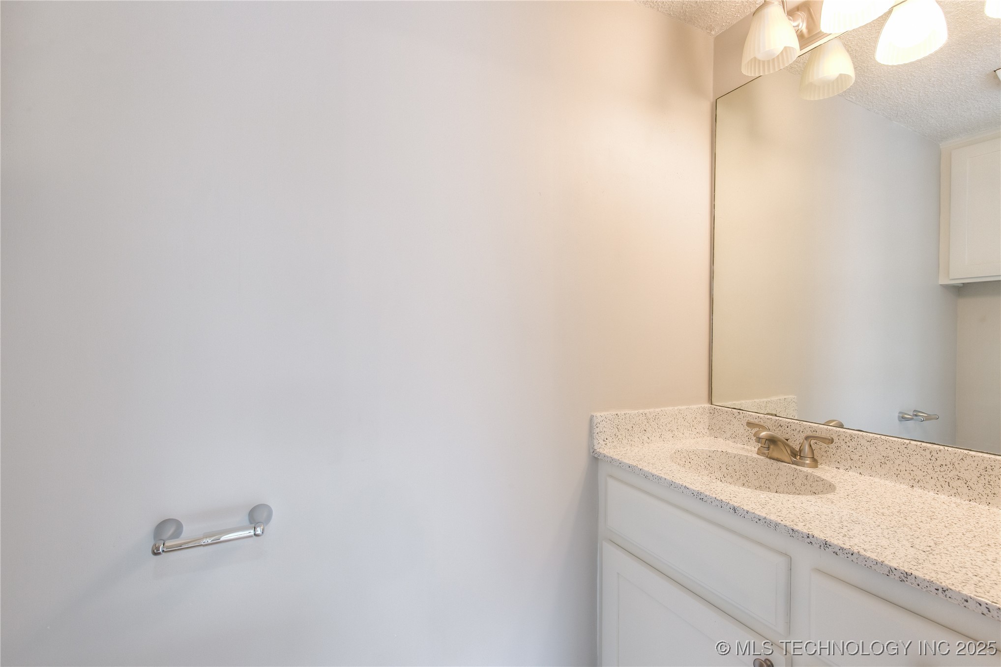 209 W 17 Street C Property Photo 19