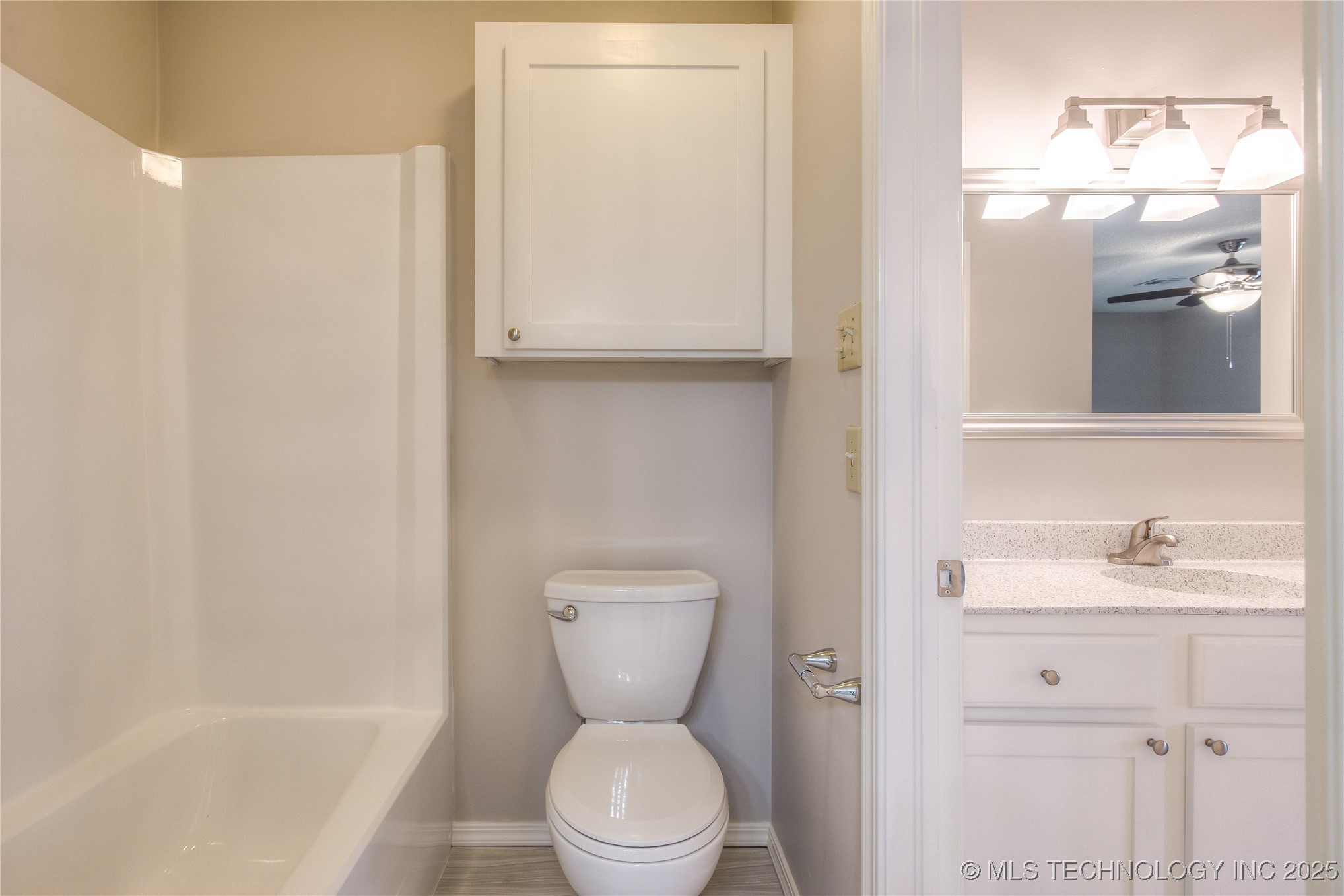 209 W 17 Street C Property Photo 24