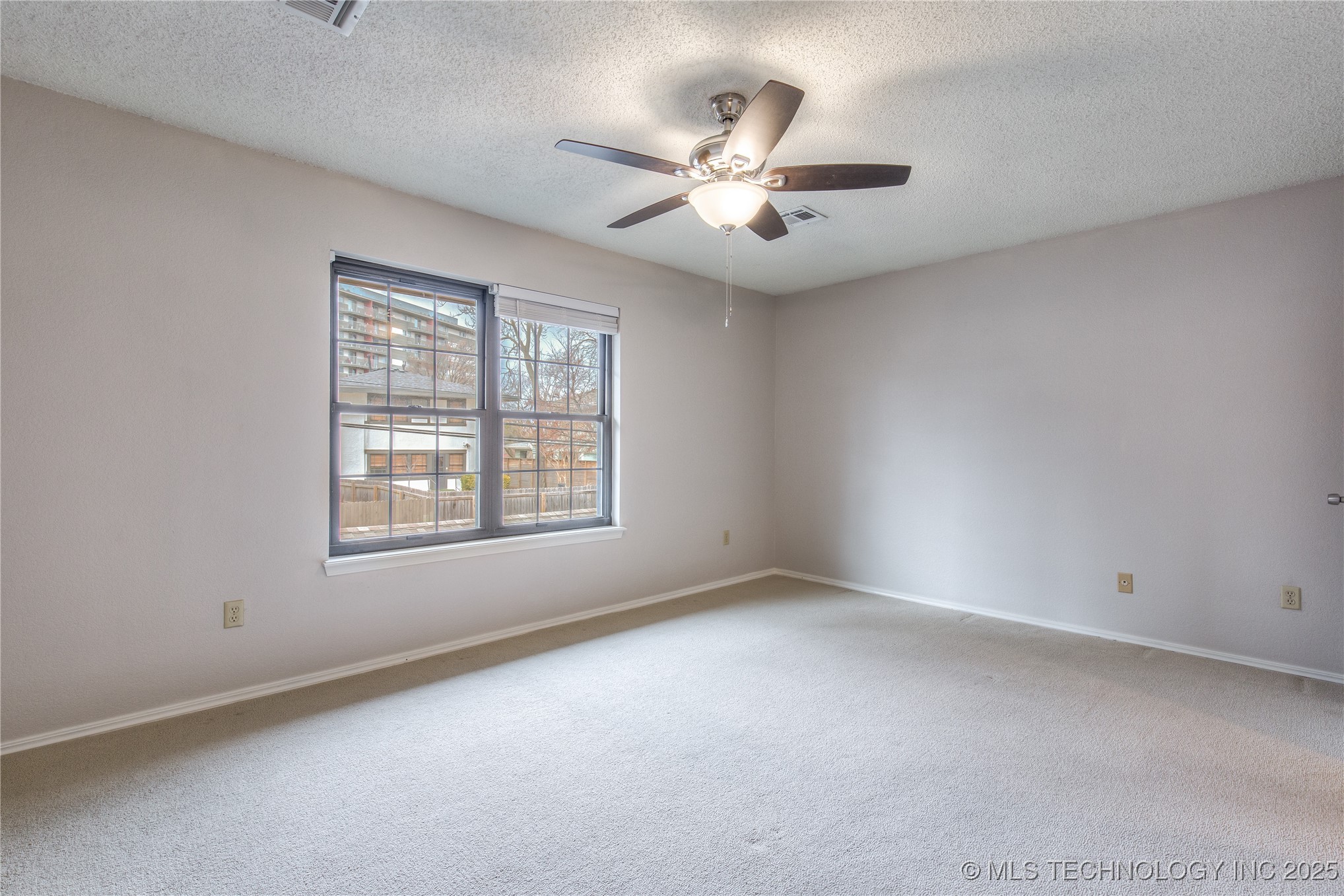 209 W 17 Street C Property Photo 27