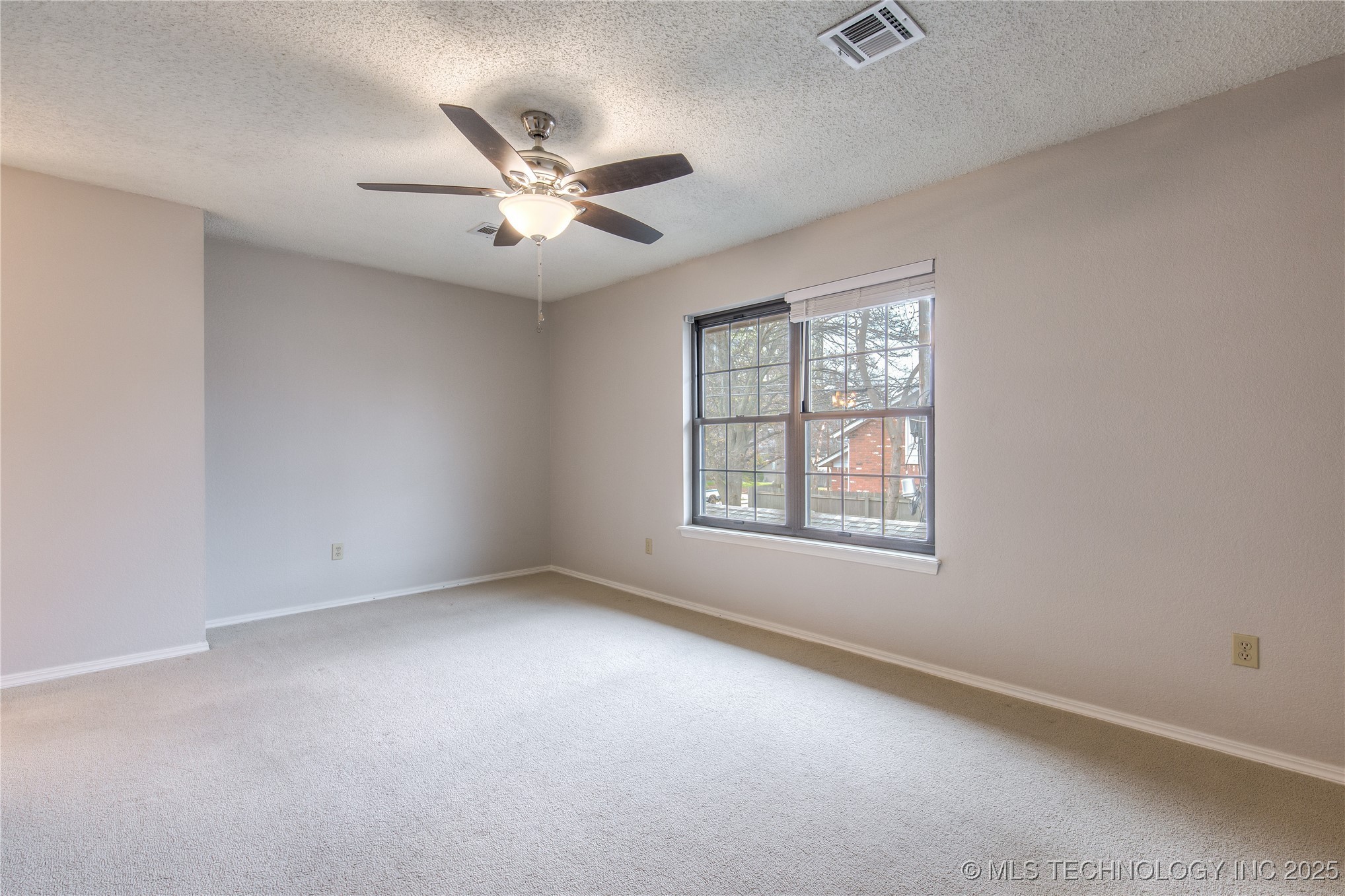 209 W 17 Street C Property Photo 29