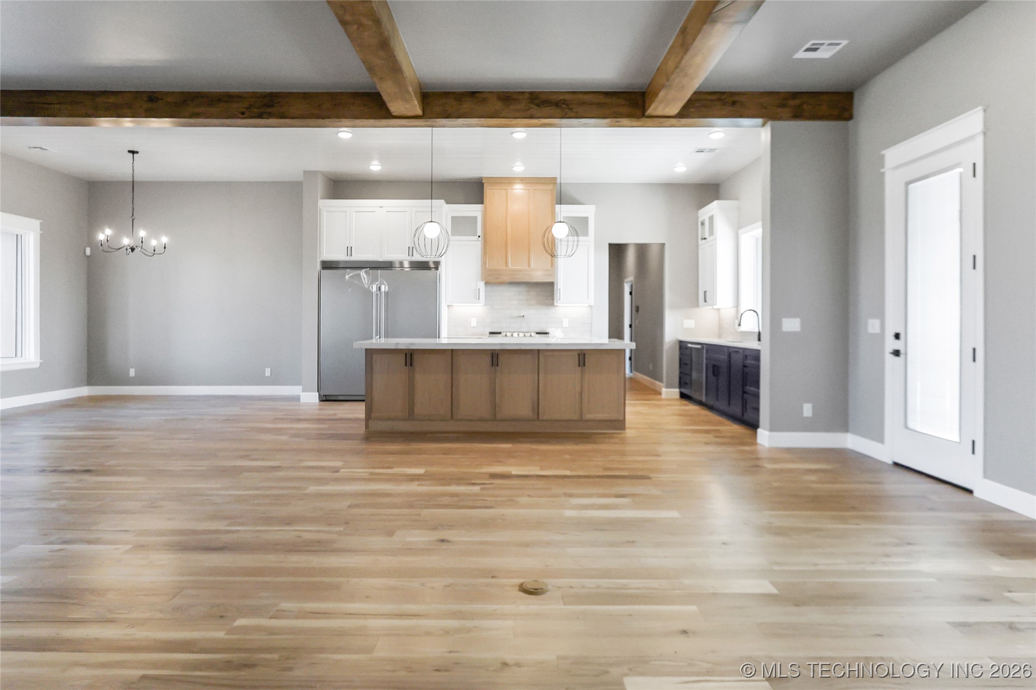 11239 S 216th East Avenue Property Photo 3