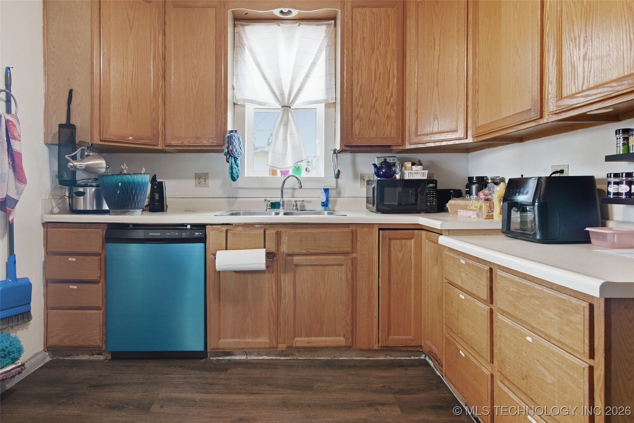 221 N Dorothy Avenue Property Photo 11