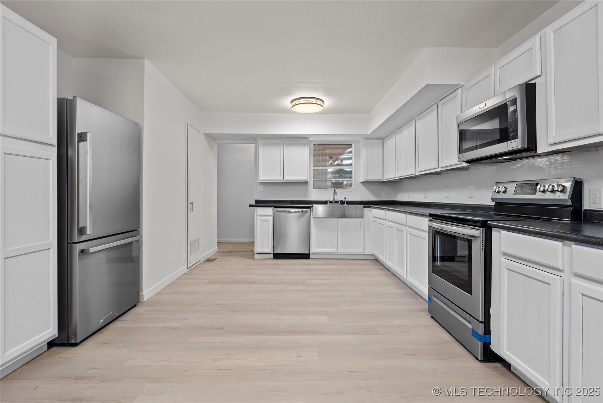 1719 Se Hilltop Drive Property Photo 11