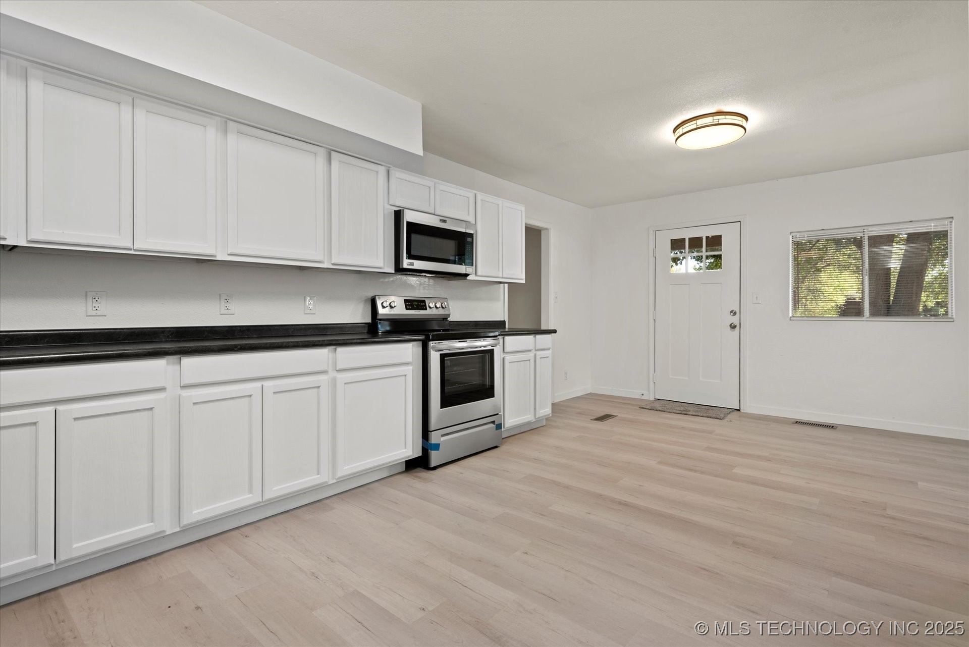 1719 Se Hilltop Drive Property Photo 13