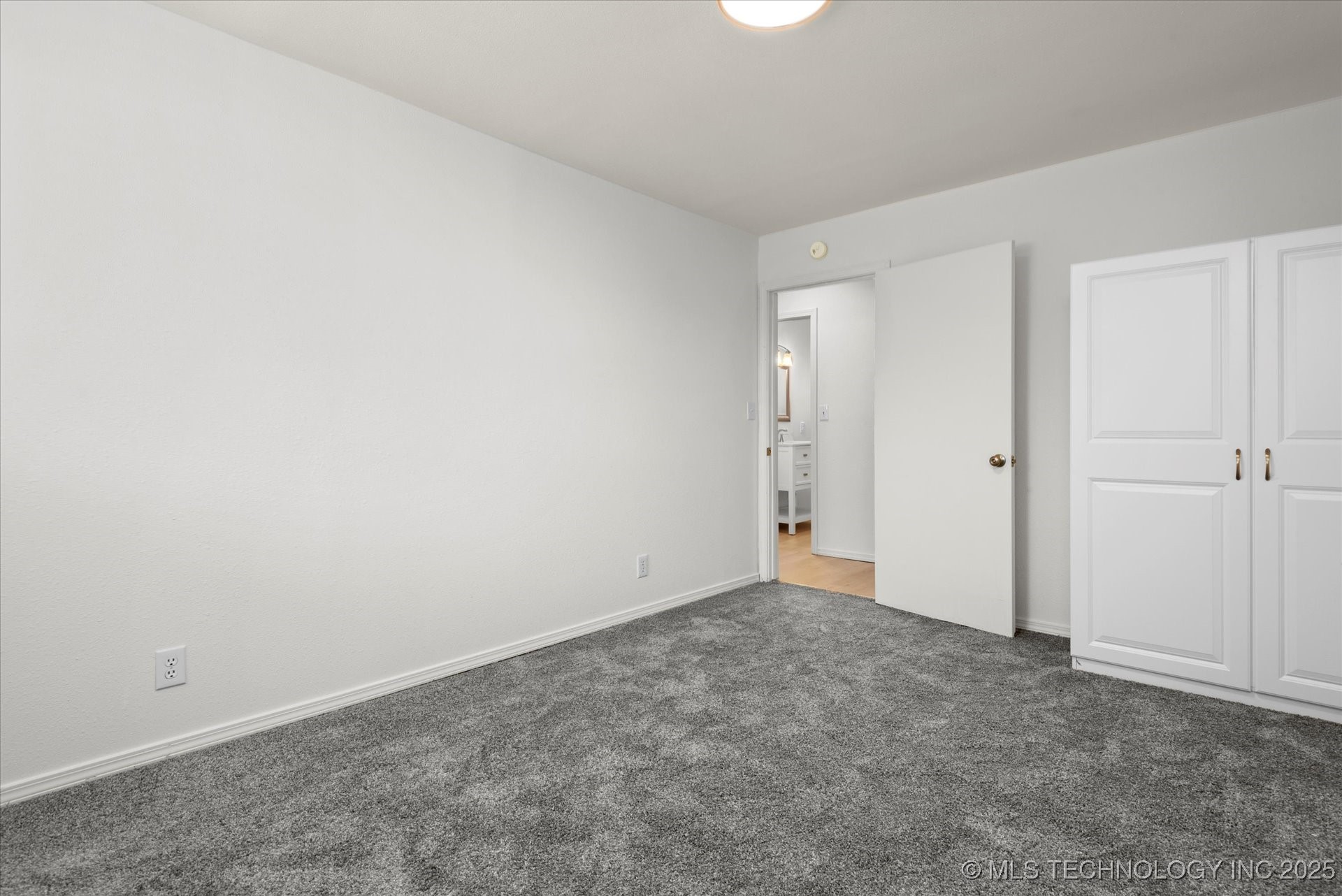 1719 Se Hilltop Drive Property Photo 19