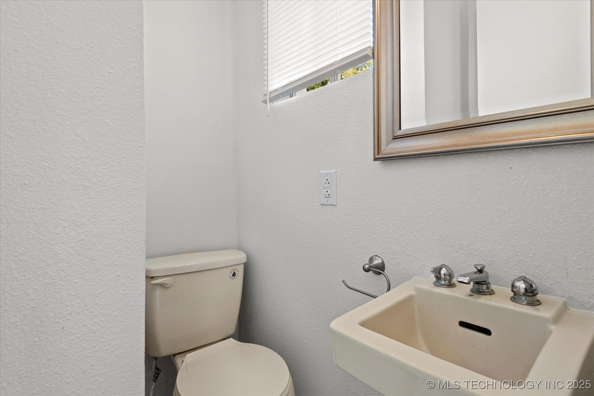 1719 Se Hilltop Drive Property Photo 28