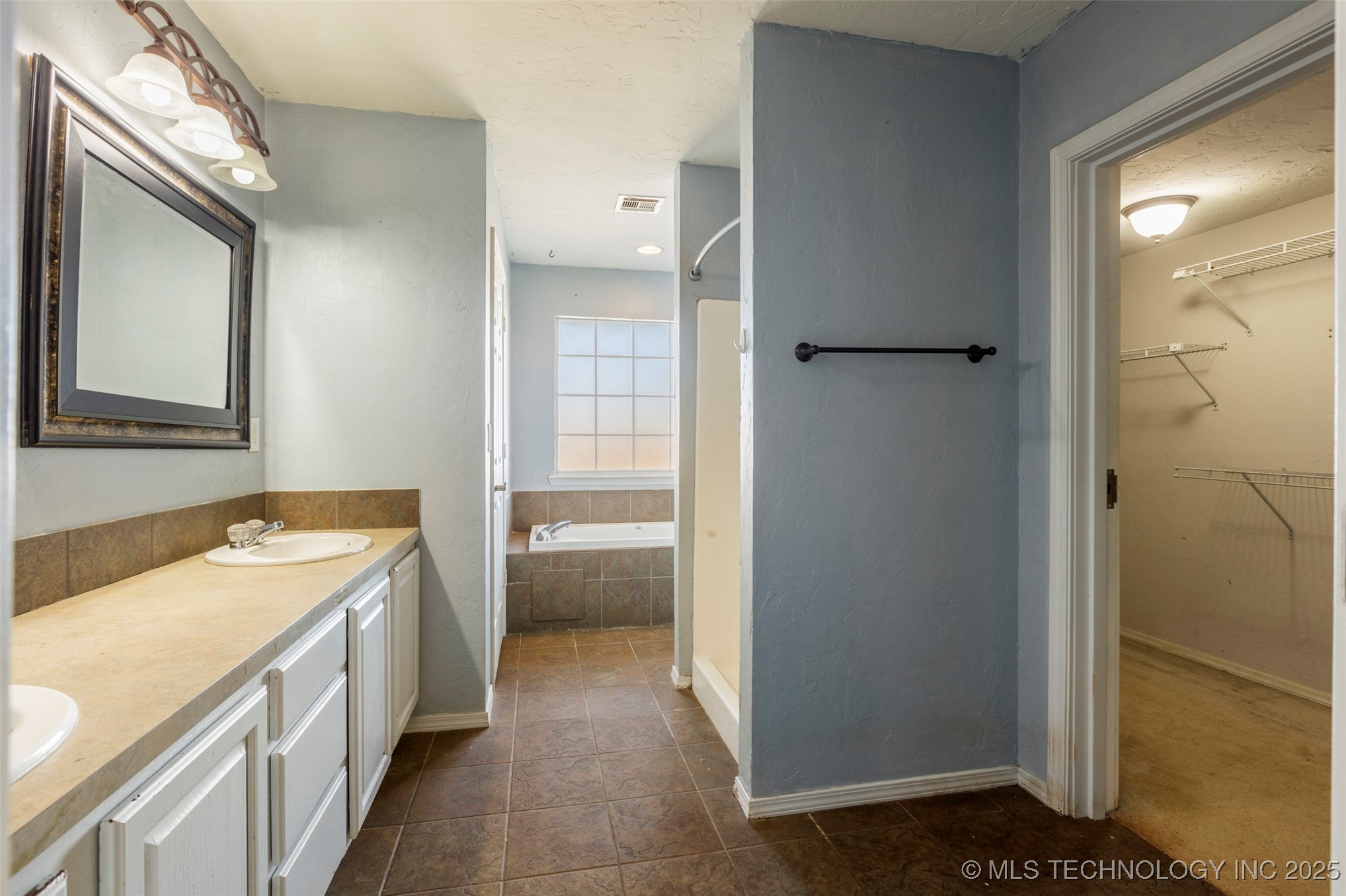 1702 W 21st Property Photo 14