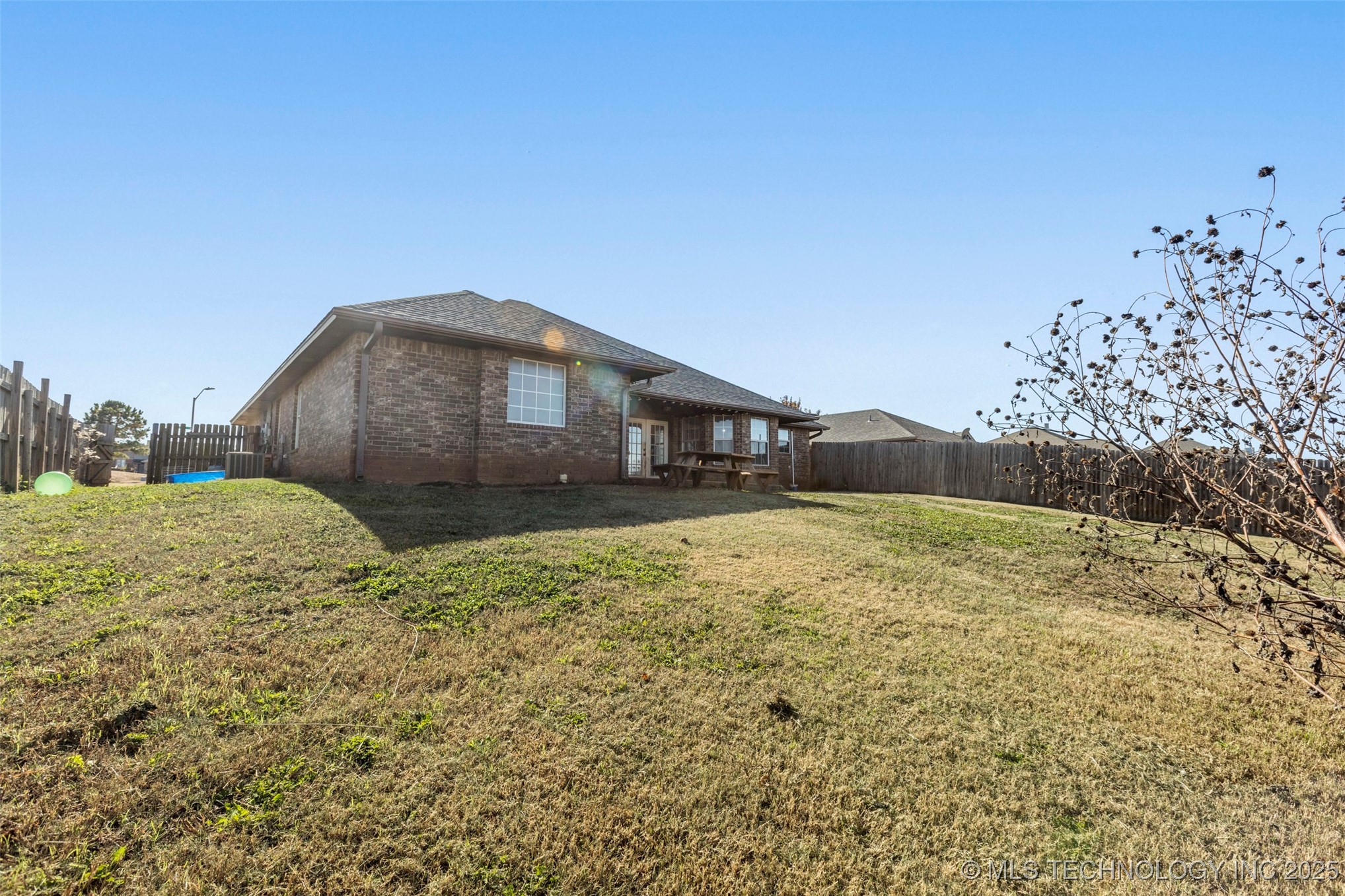 1702 W 21st Property Photo 23