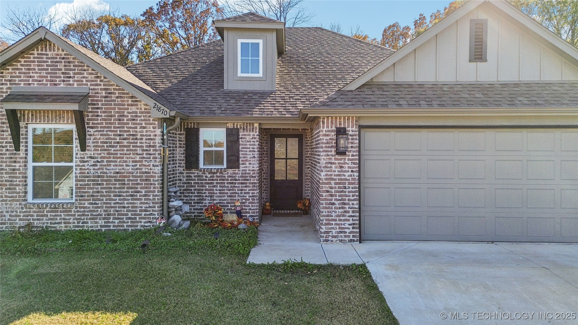 21870 E Morgan Road Property Photo 3