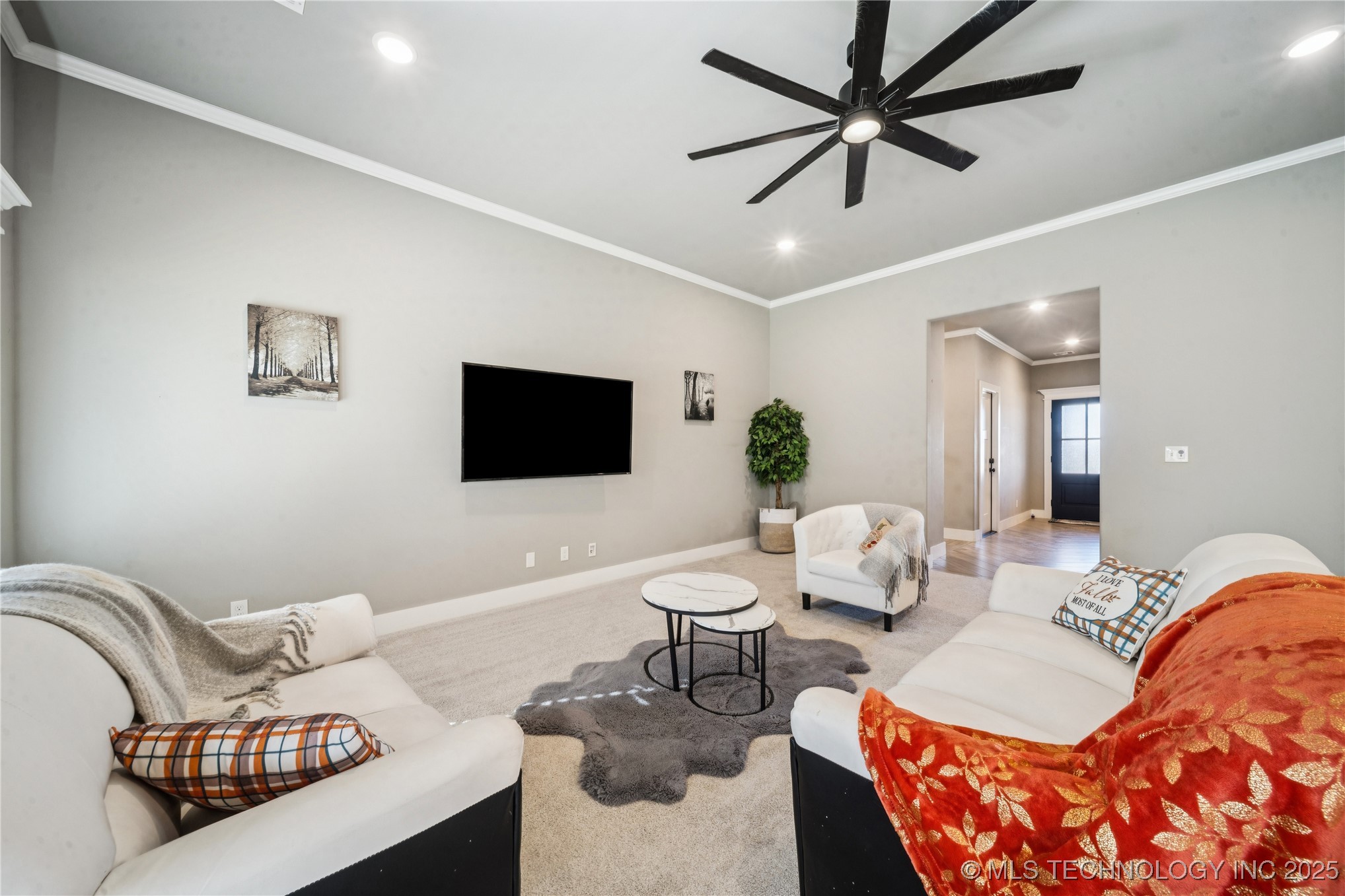 21870 E Morgan Road Property Photo 8