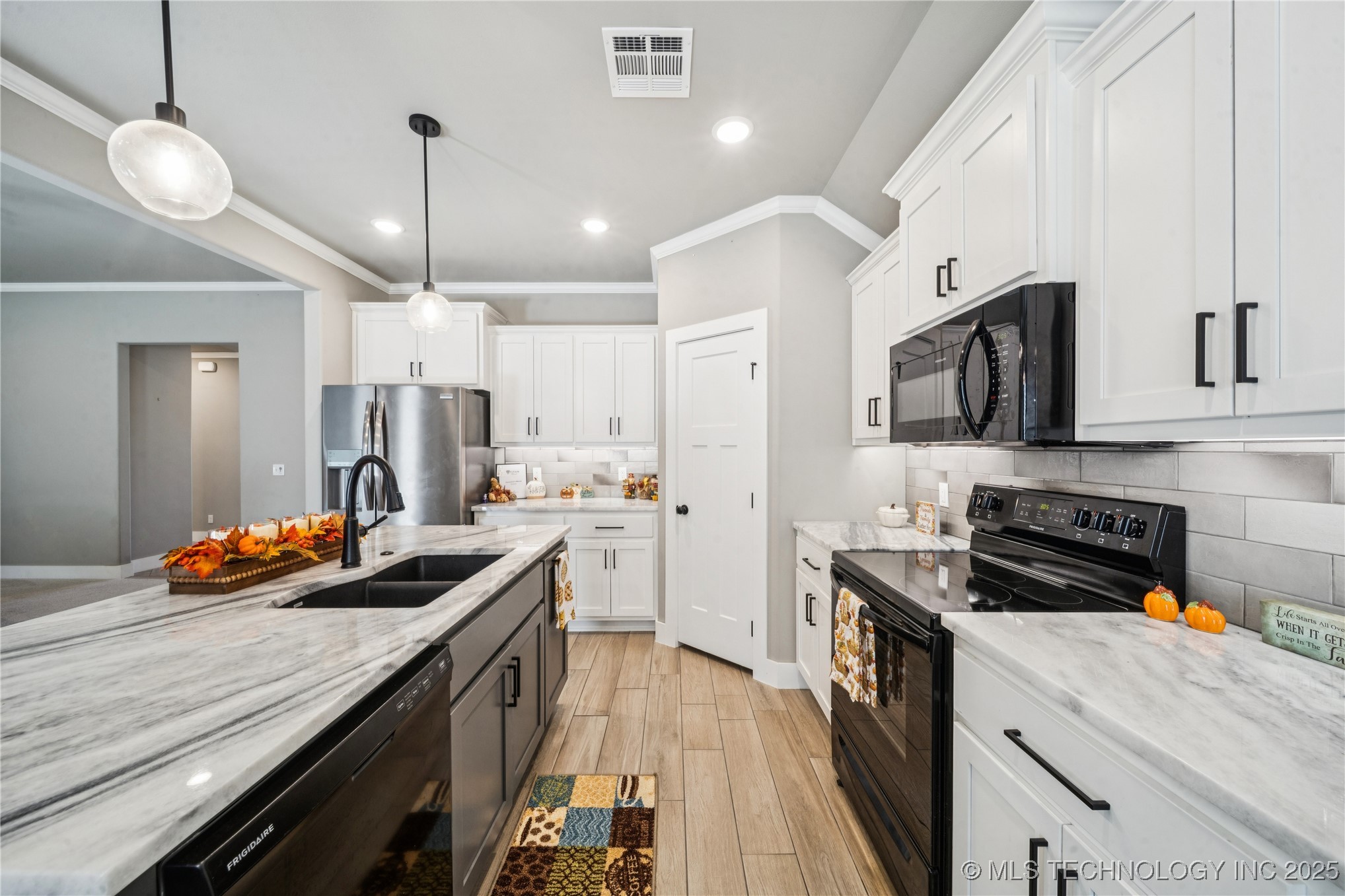 21870 E Morgan Road Property Photo 14