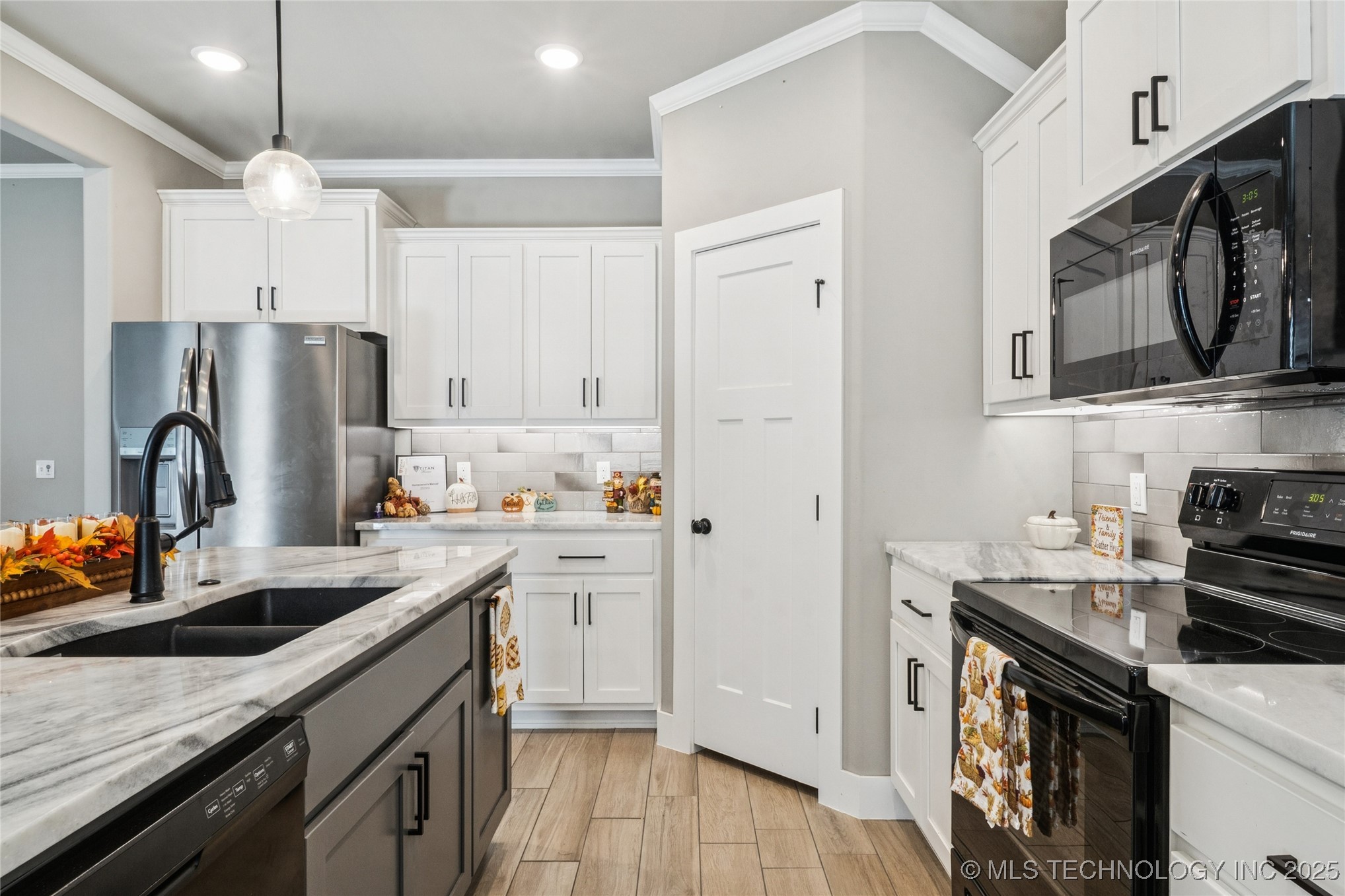 21870 E Morgan Road Property Photo 15