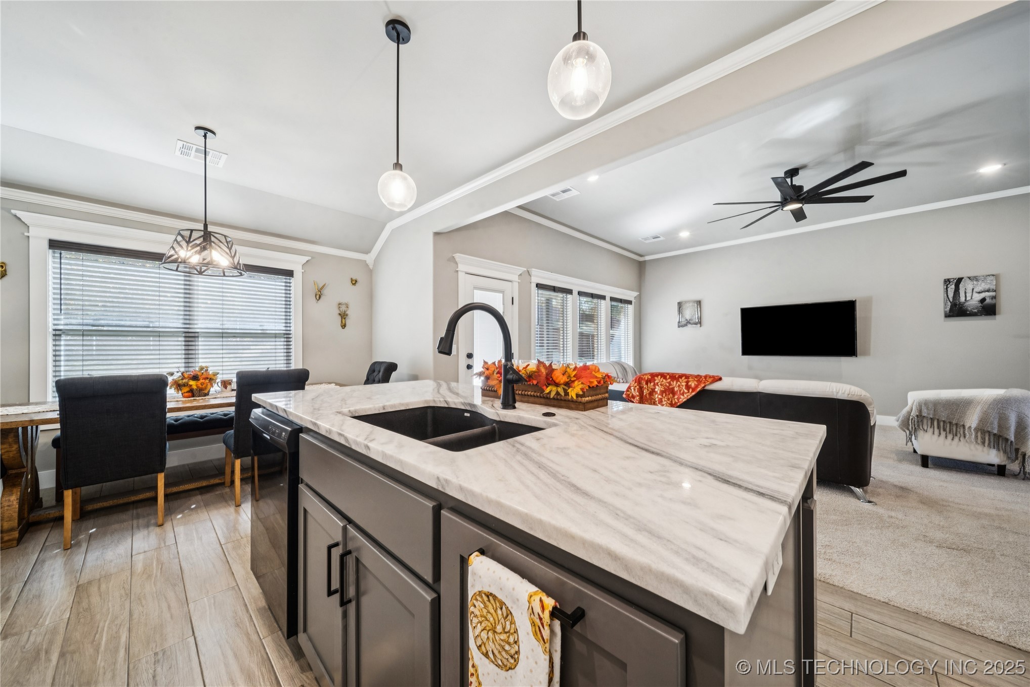 21870 E Morgan Road Property Photo 20