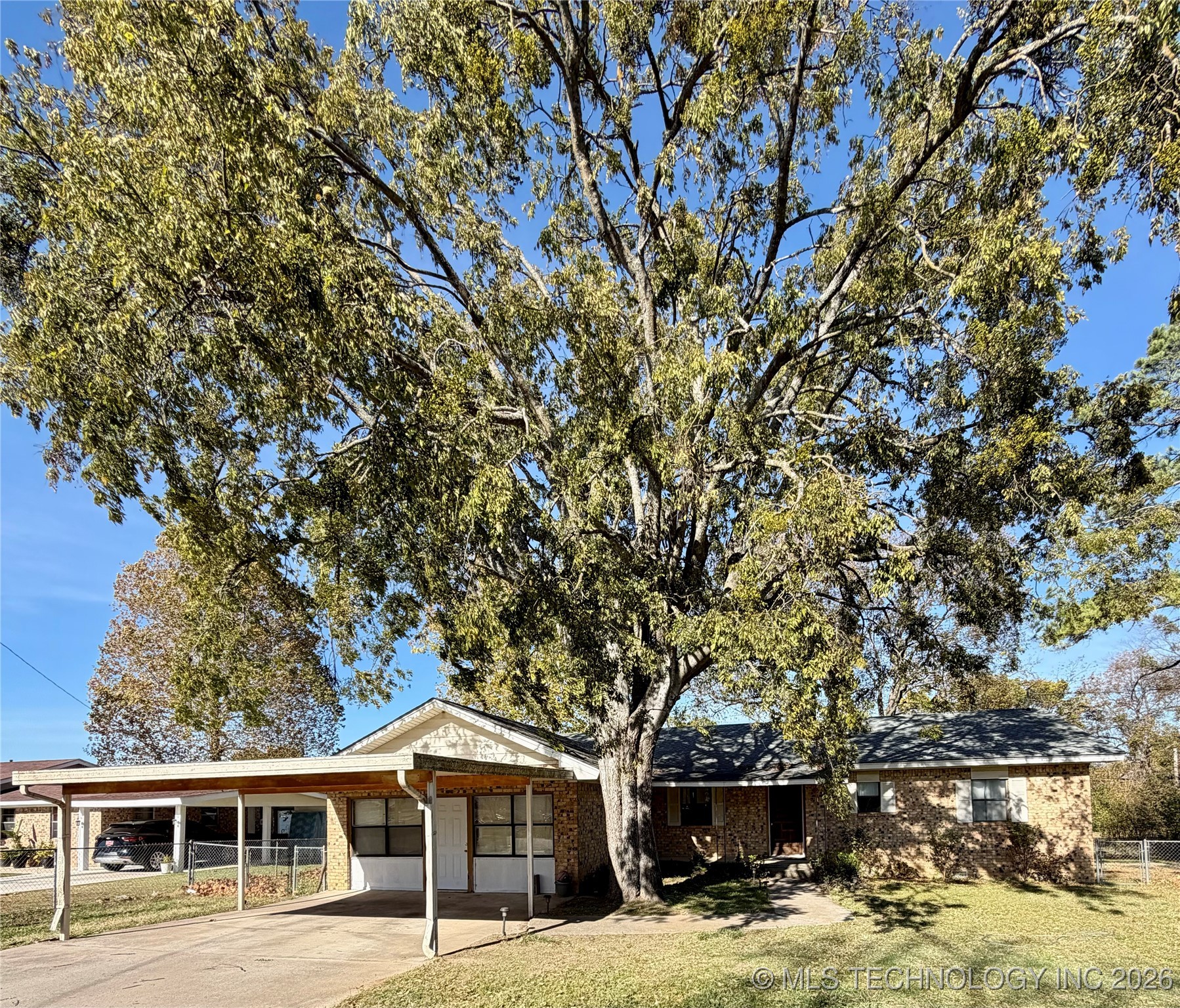 402 S Cowley Avenue Property Photo 1