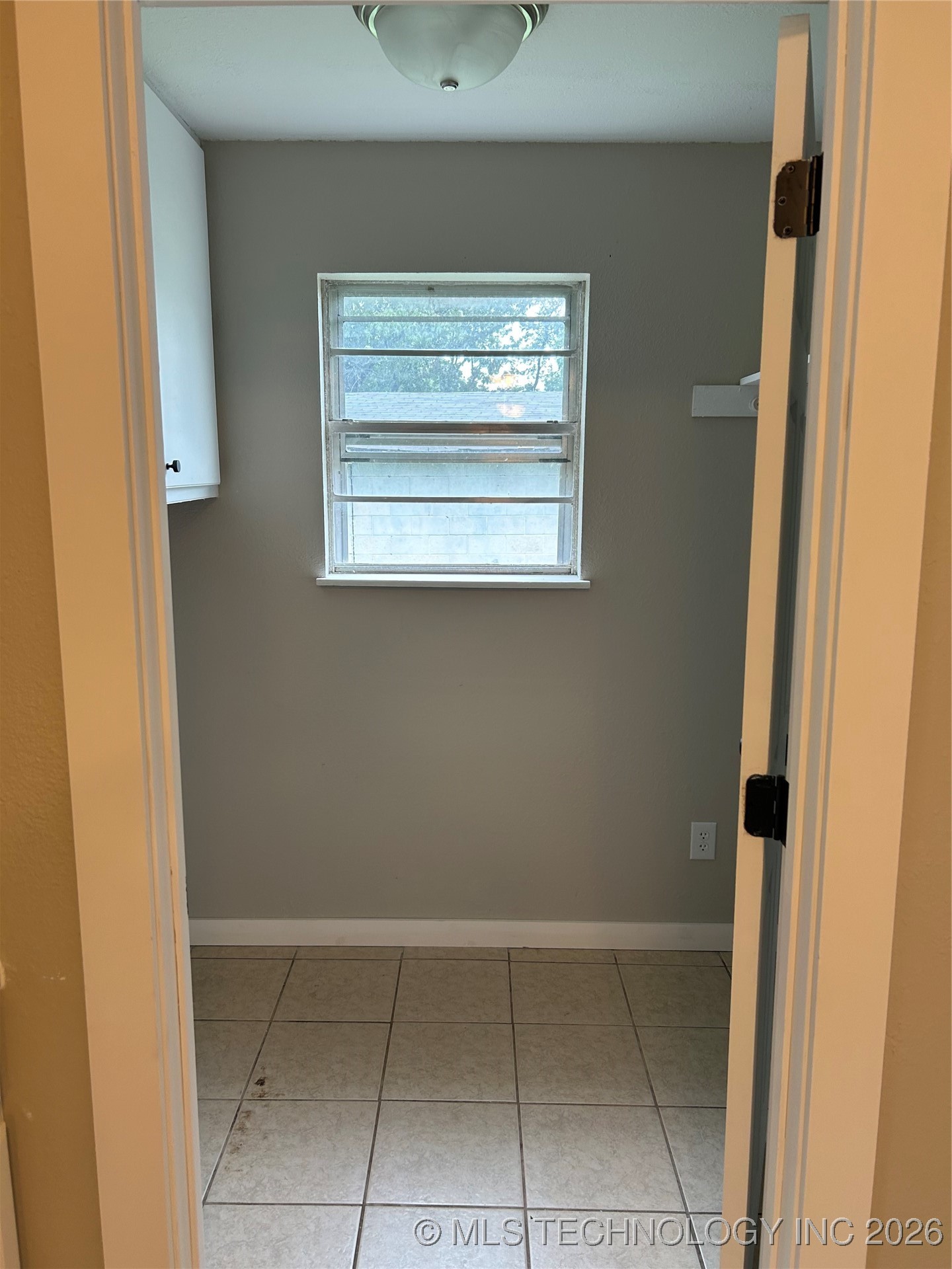 404 F Street Property Photo 4