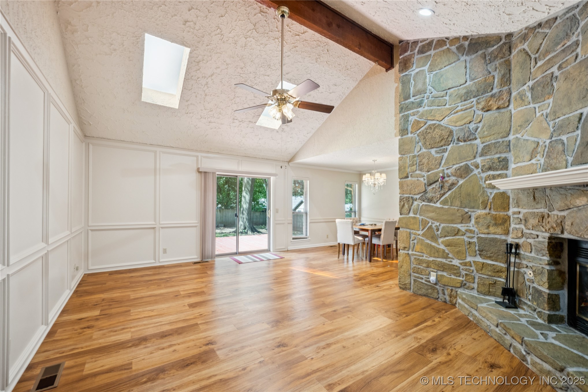 1505 W Fredericksburg Street Property Photo 6