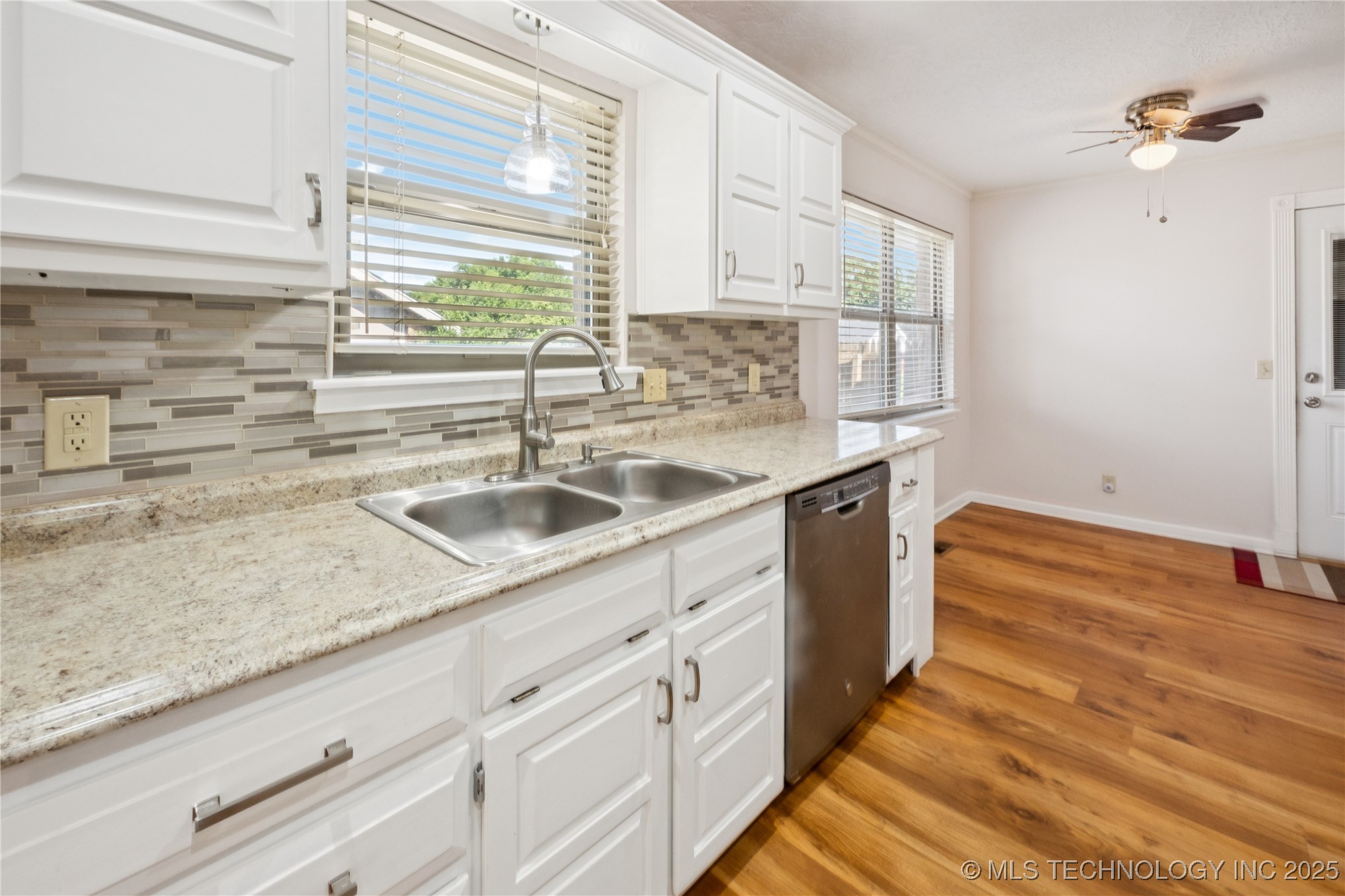 1505 W Fredericksburg Street Property Photo 9