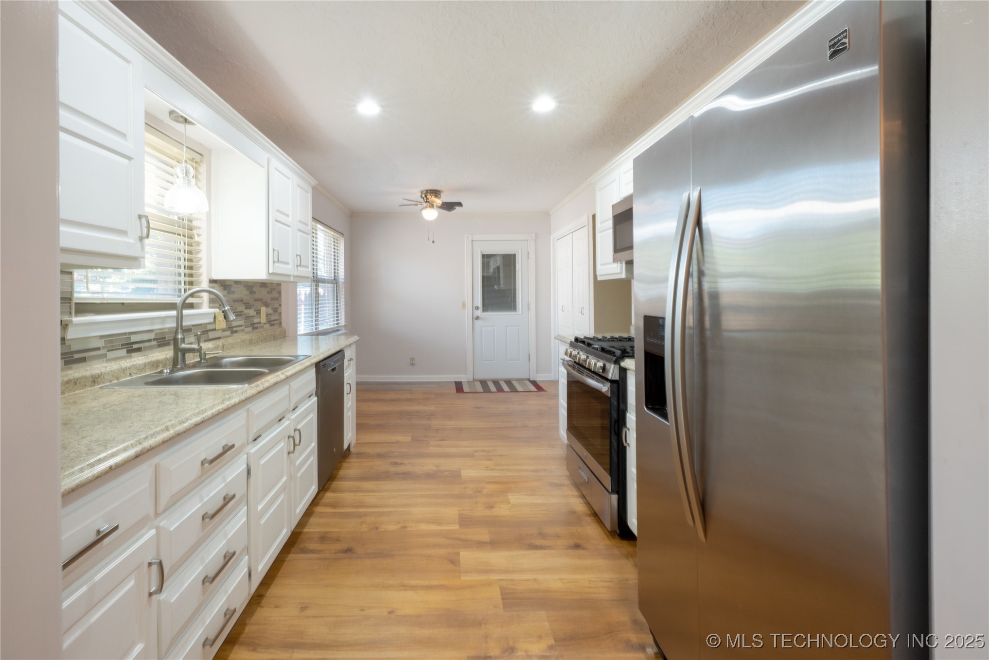 1505 W Fredericksburg Street Property Photo 11