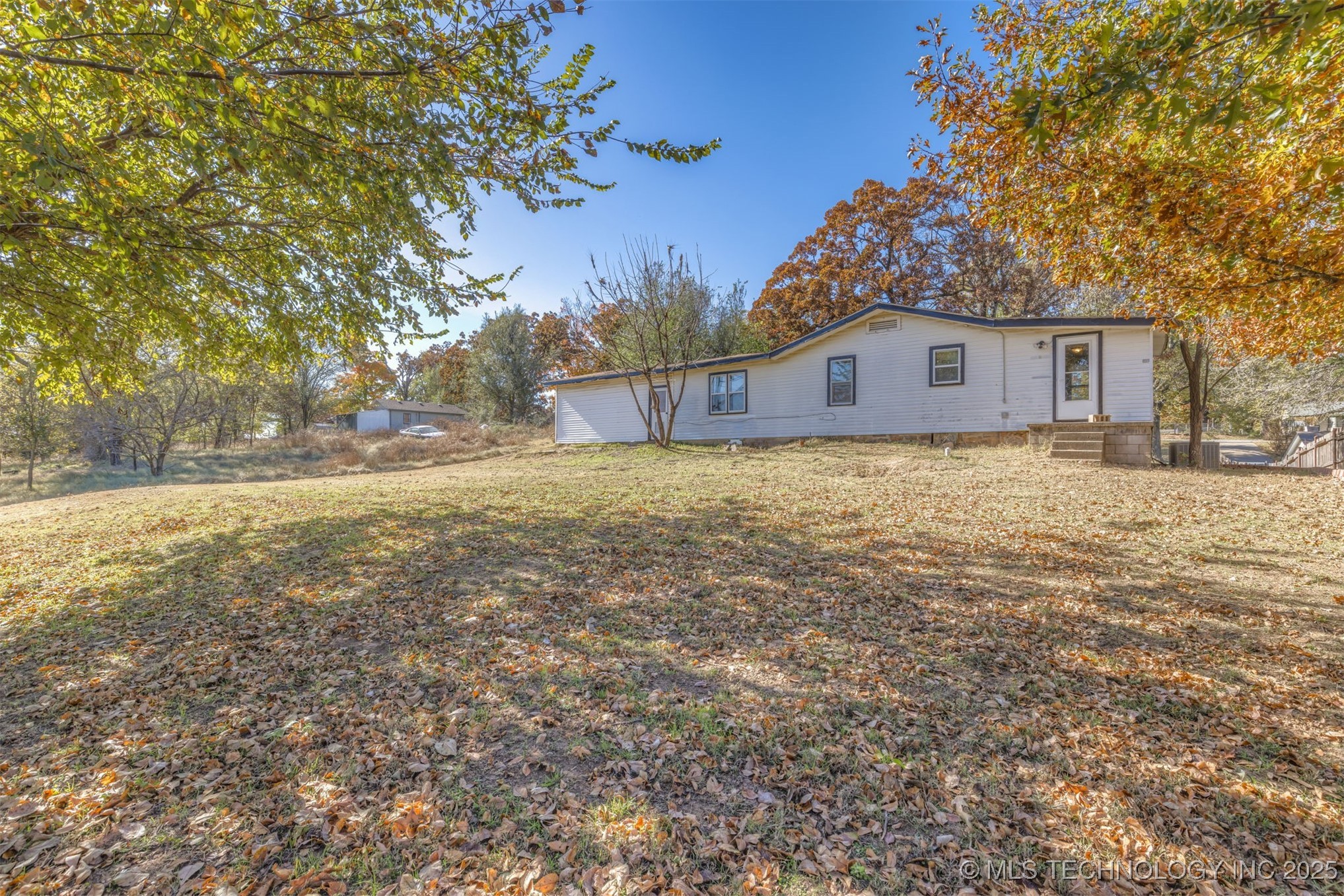 1043 N Valley Drive Property Photo 46