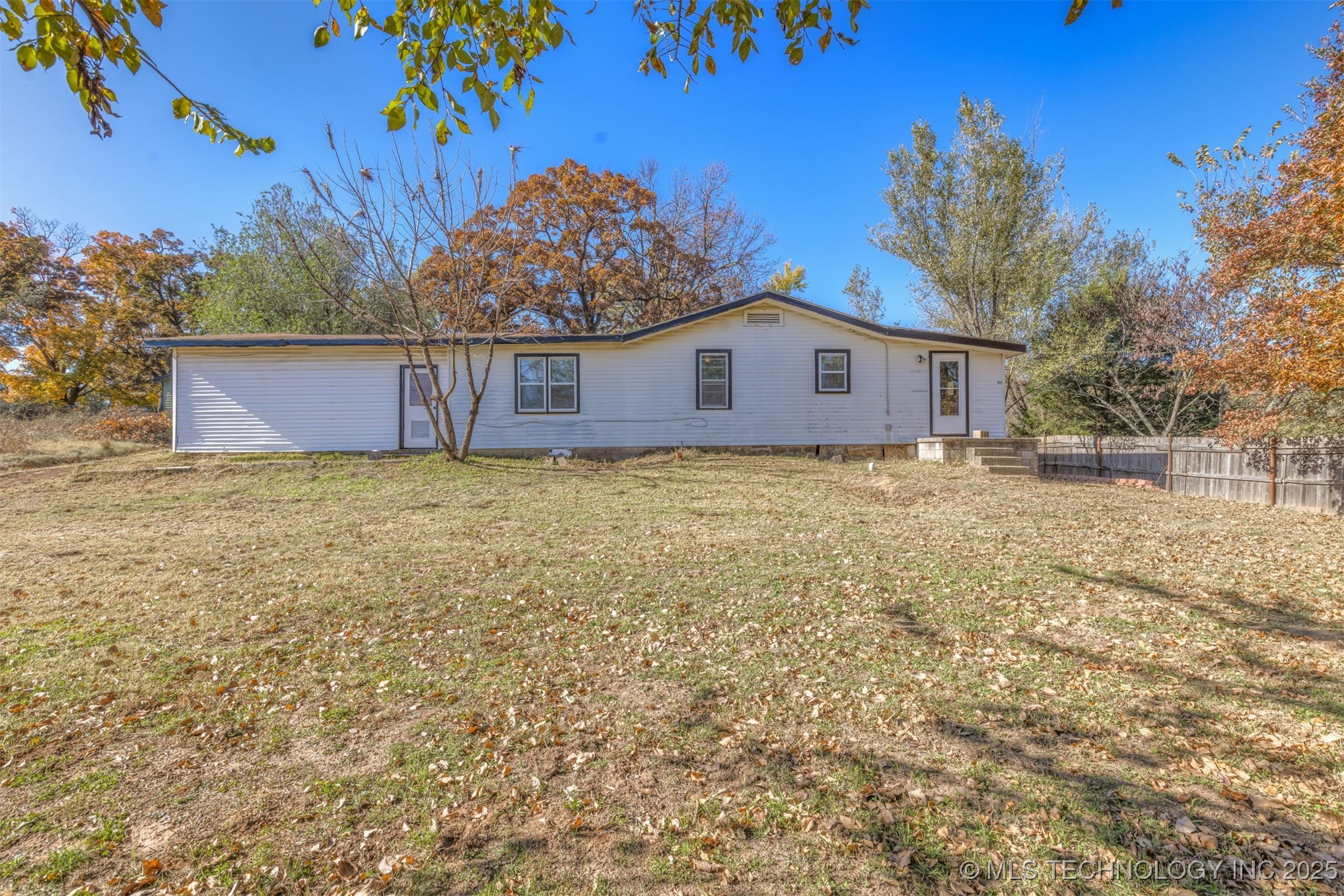 1043 N Valley Drive Property Photo 47