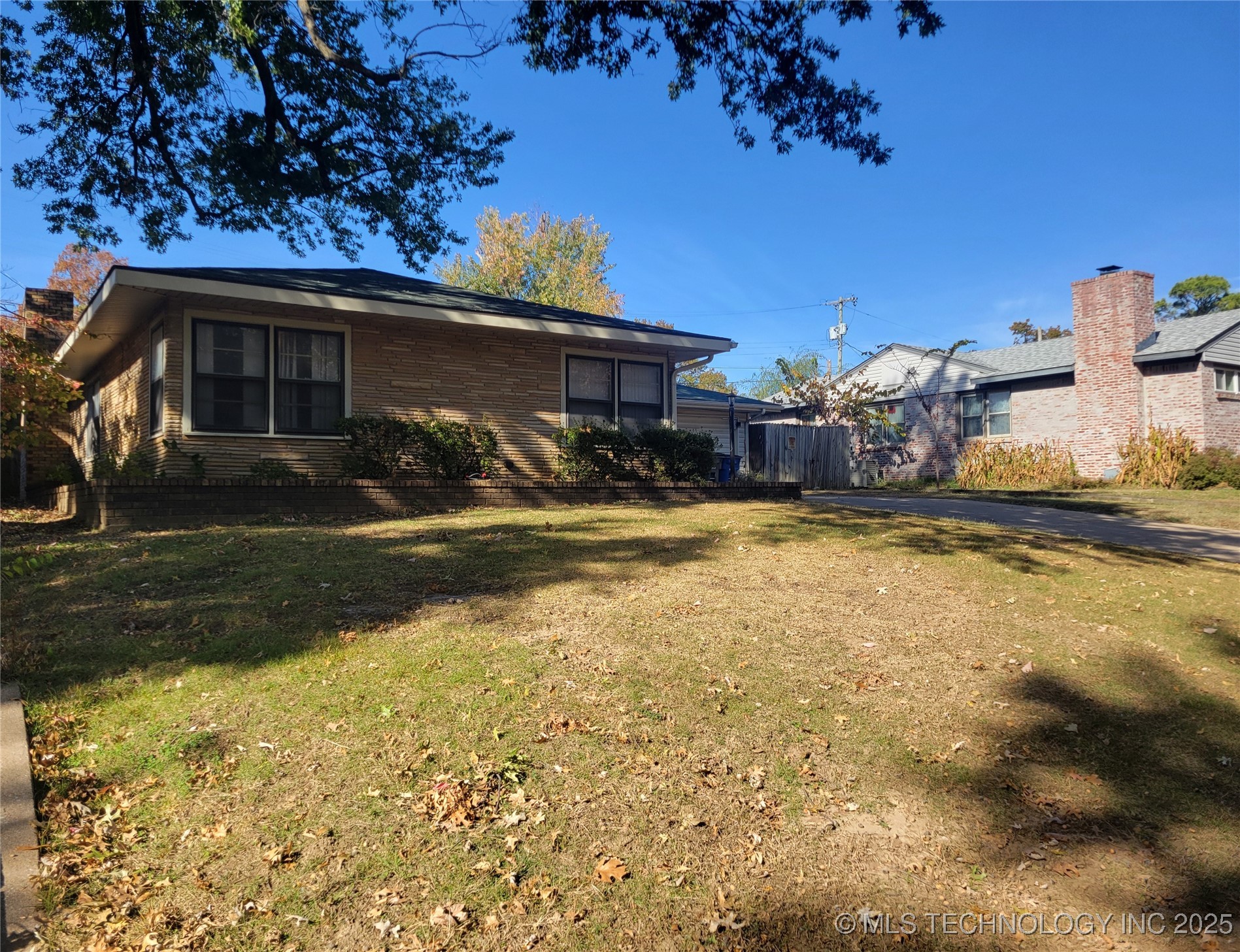 3538 S Urbana Avenue Property Photo 2