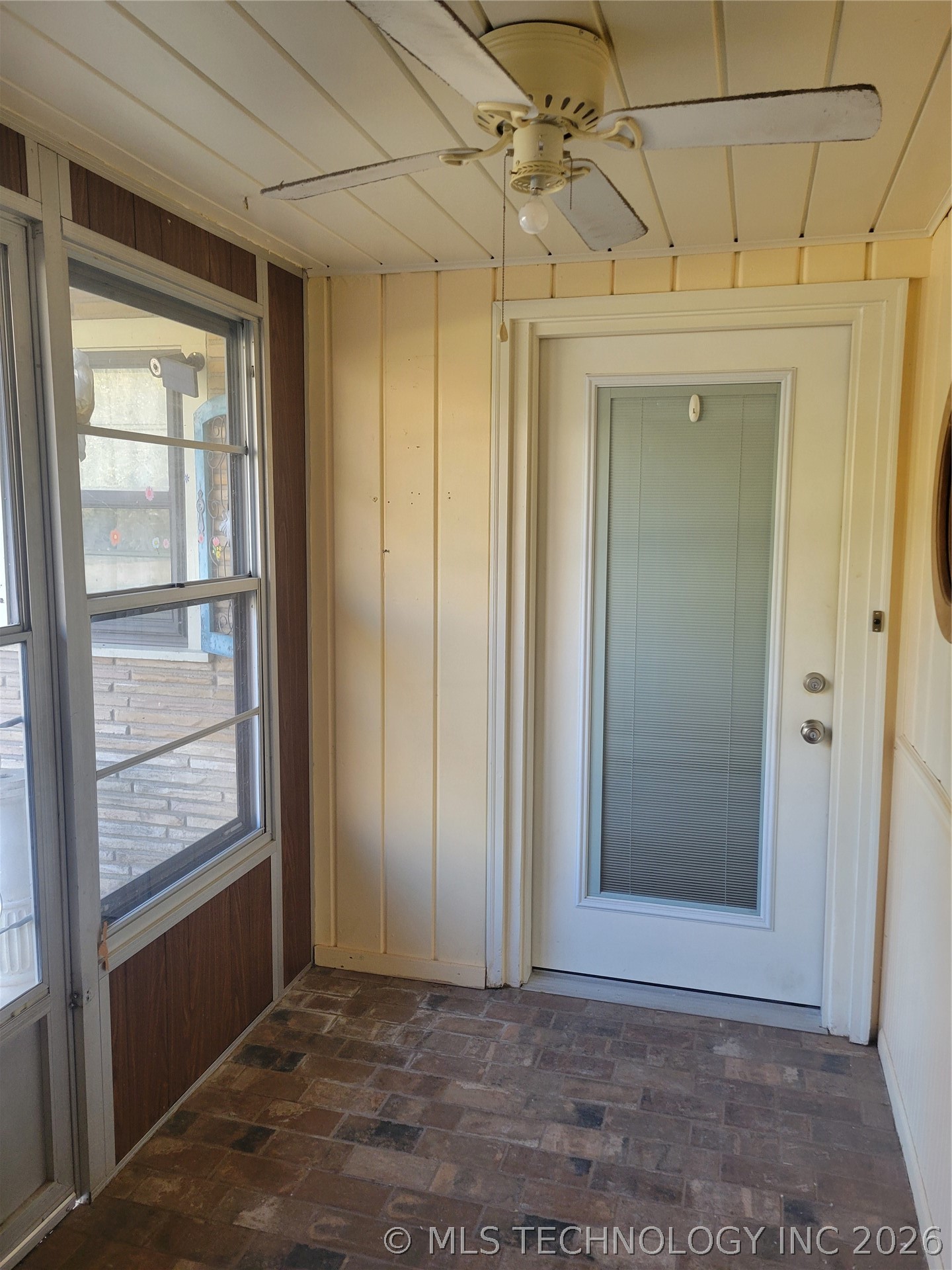 3538 S Urbana Avenue Property Photo 7