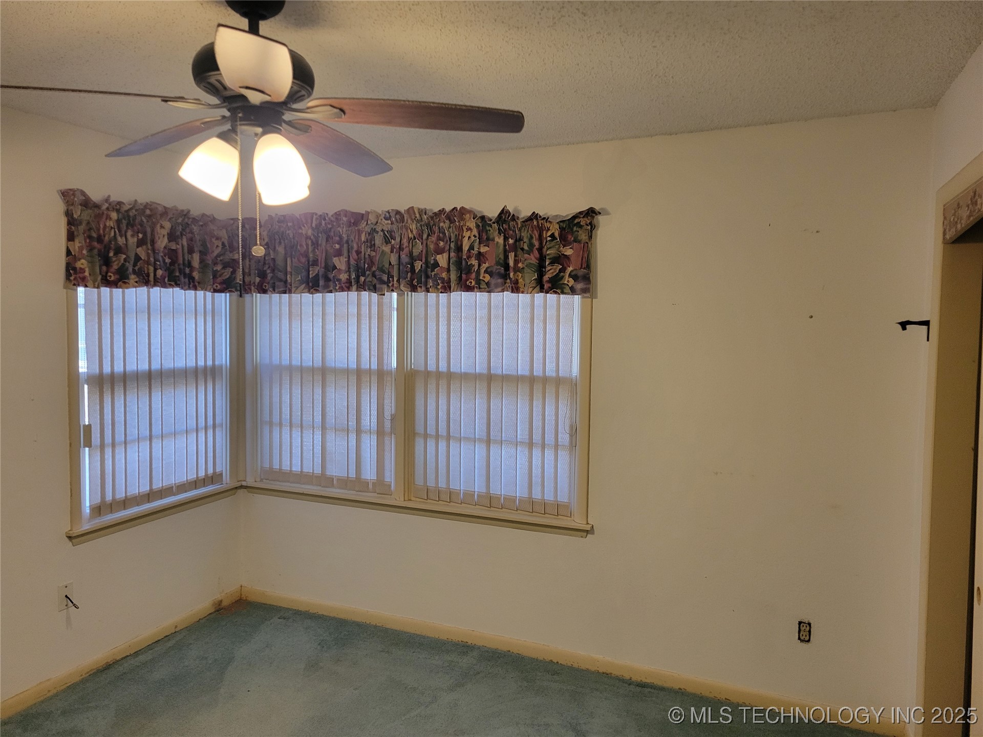 3538 S Urbana Avenue Property Photo 21