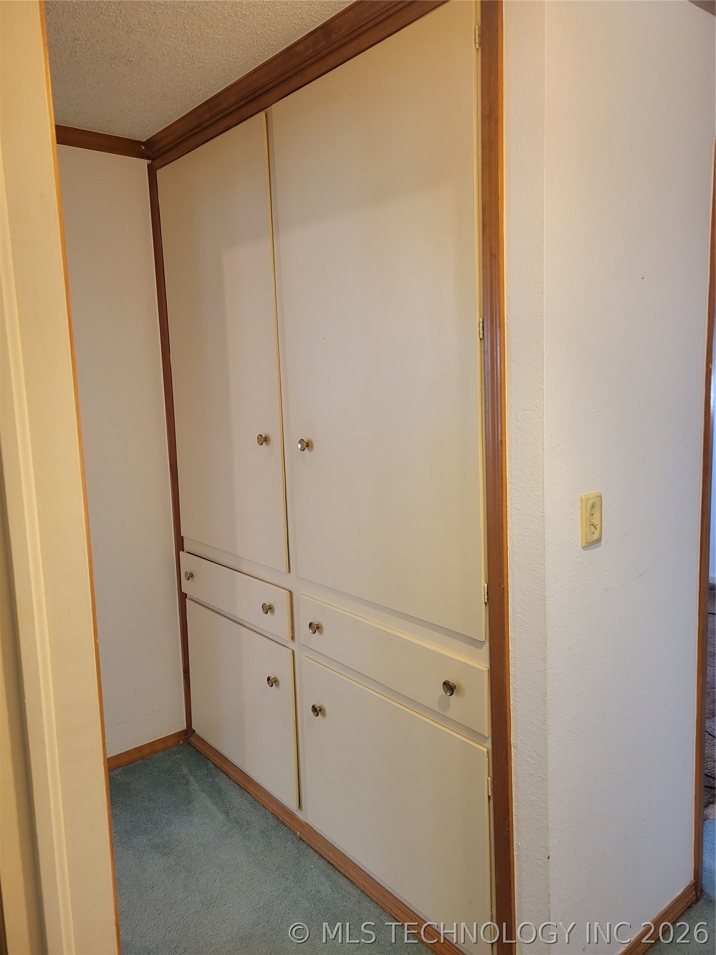 3538 S Urbana Avenue Property Photo 23