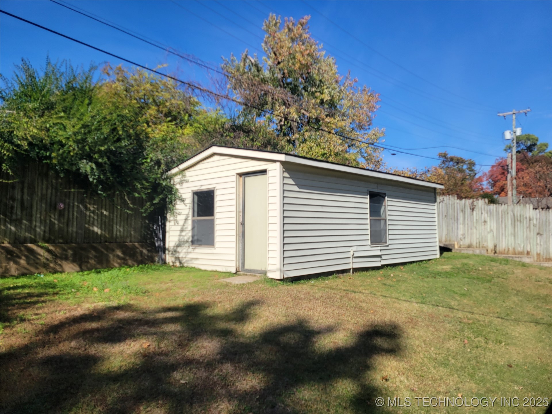 3538 S Urbana Avenue Property Photo 32