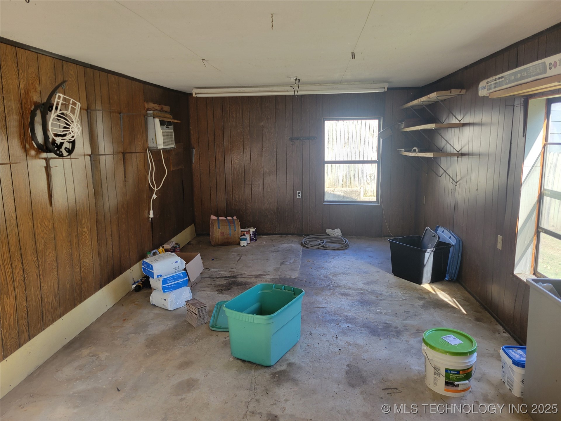 3538 S Urbana Avenue Property Photo 35