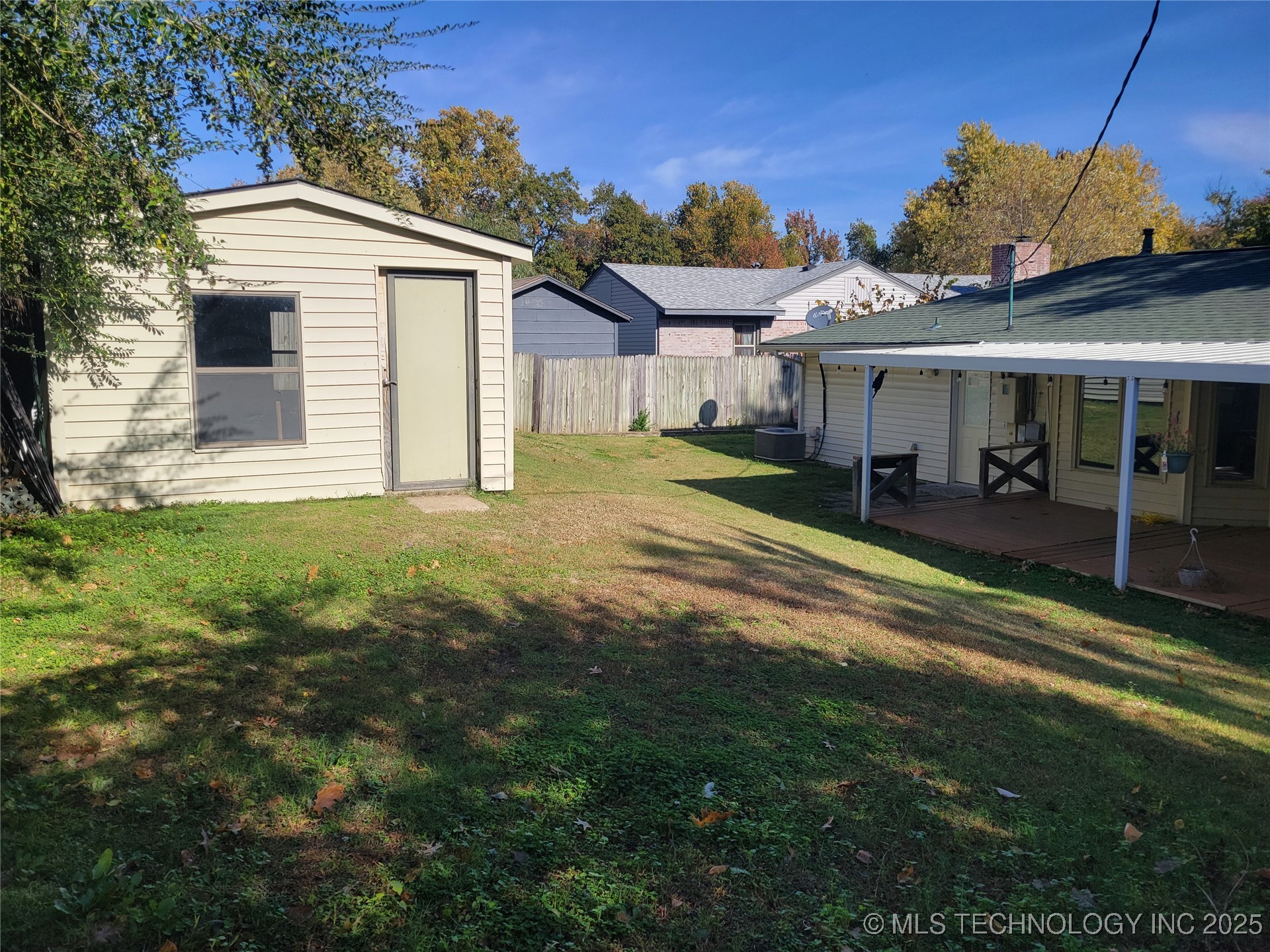 3538 S Urbana Avenue Property Photo 37