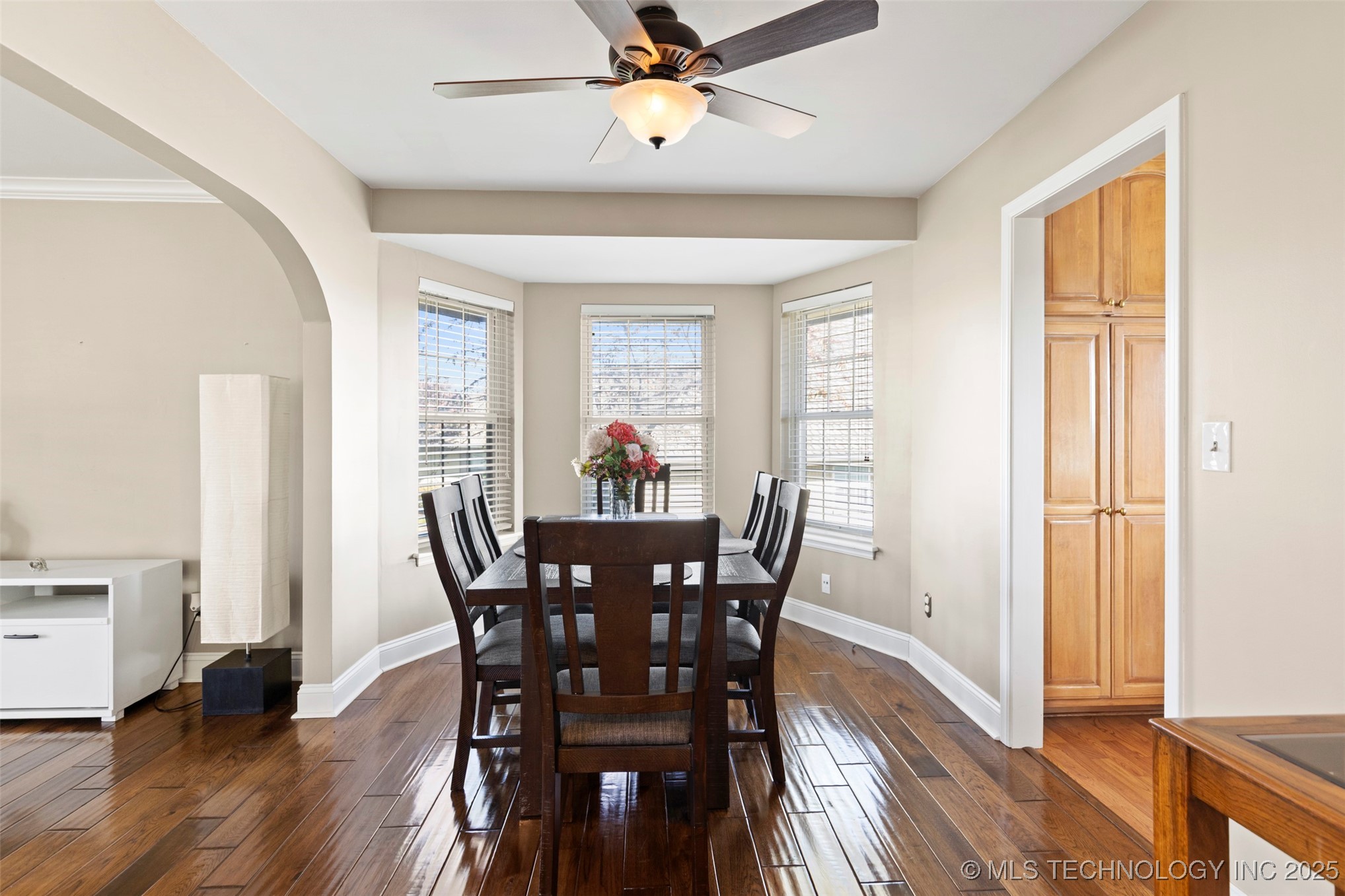 6279 S Hudson Avenue Property Photo 8