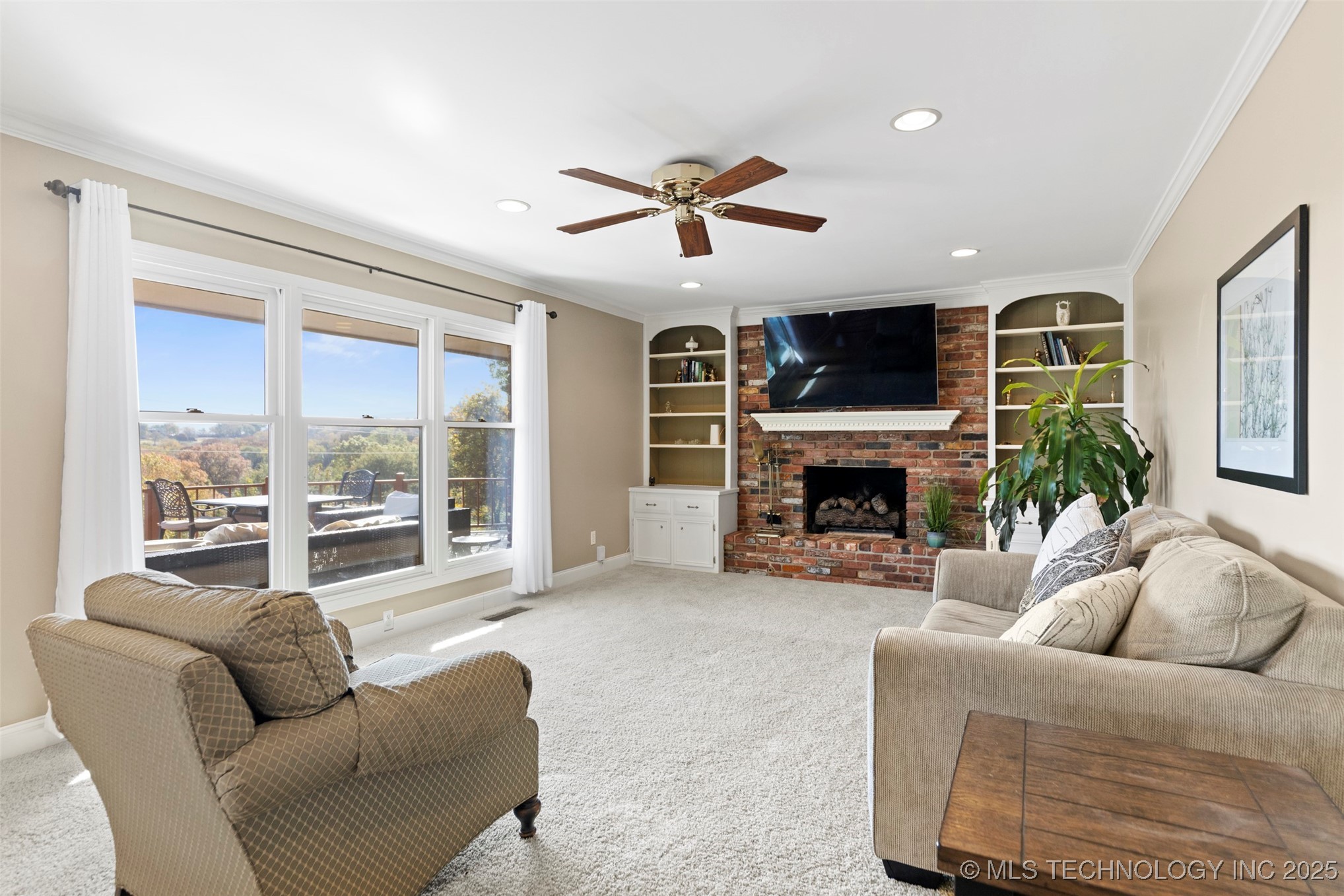 6279 S Hudson Avenue Property Photo 15