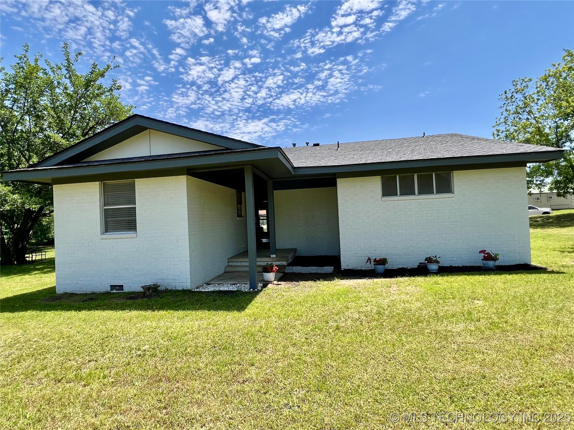 205 Ne 1st Street Property Photo 1