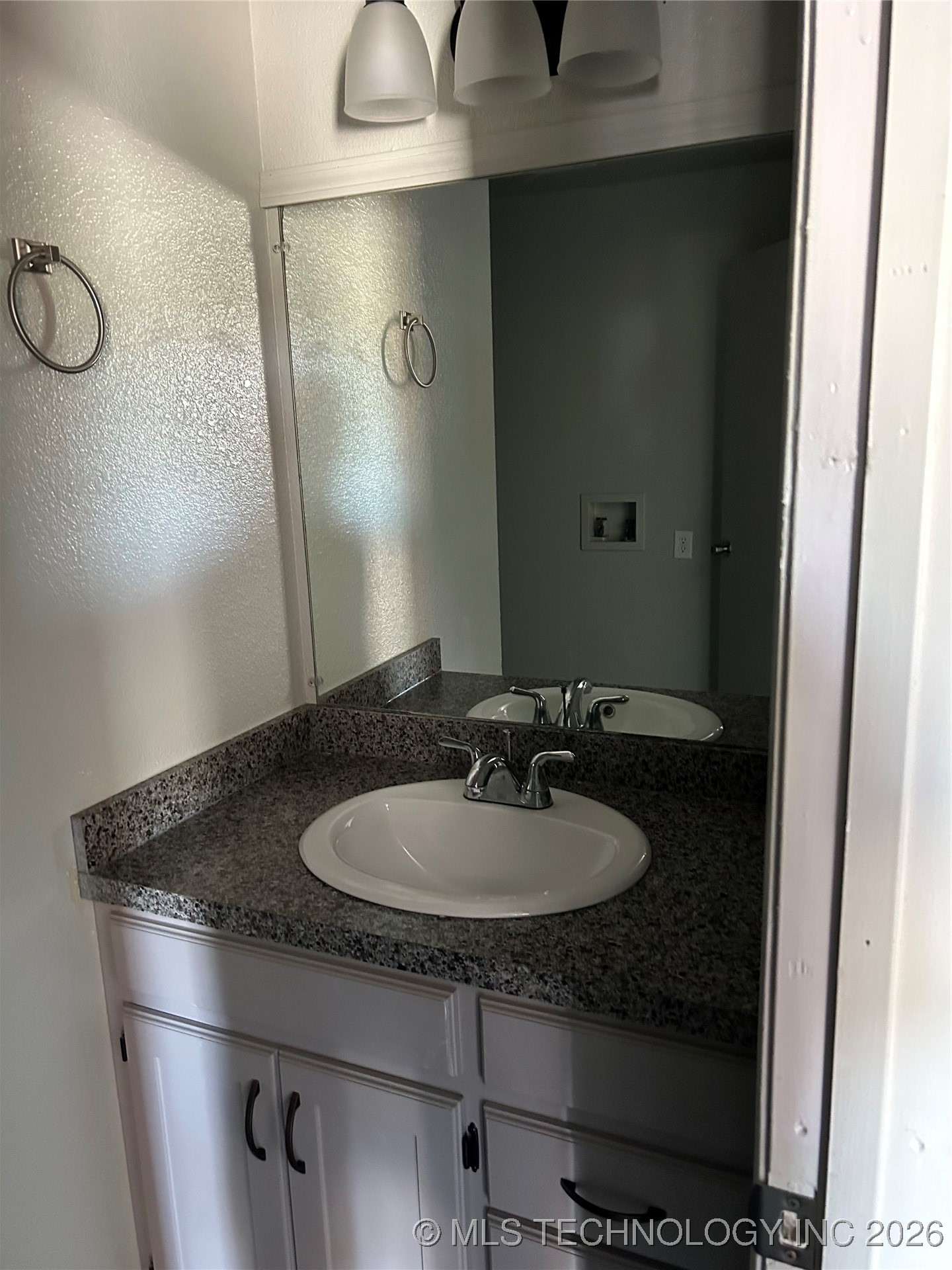 1006 N 1st Street Property Photo 8