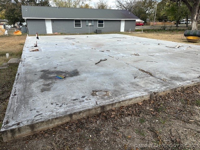 500 S Hinckley Property Photo 3