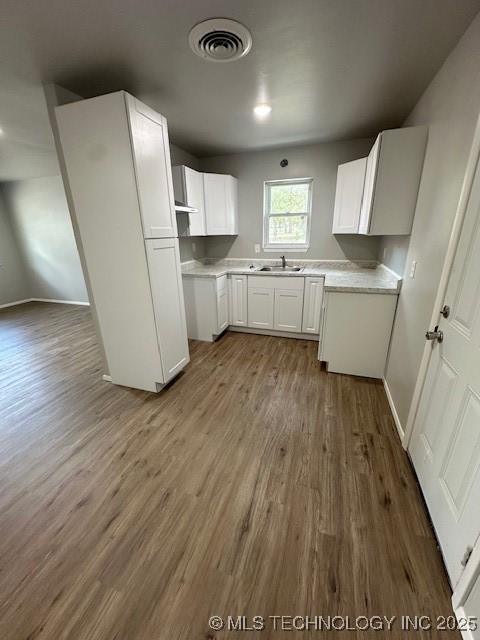 500 S Hinckley Property Photo 15