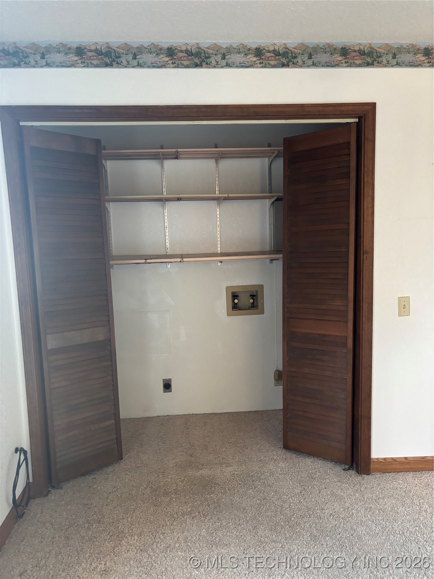 3113 S Twin Mounds Street Property Photo 5