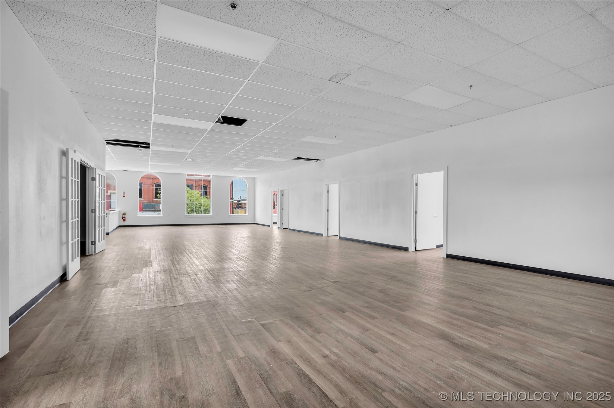 127 W Main Street Property Photo 17