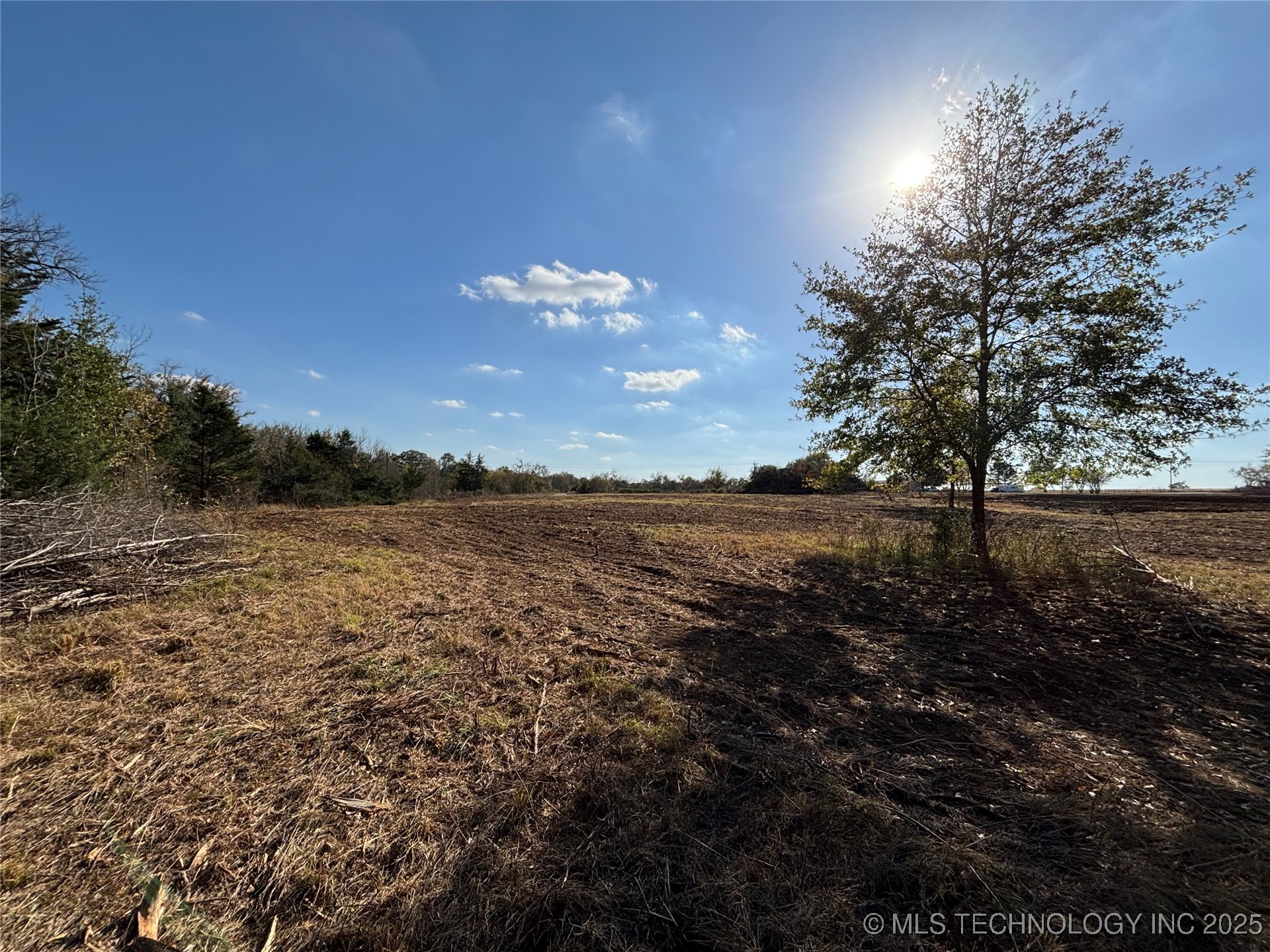 S Lone Oak Road Property Photo 1