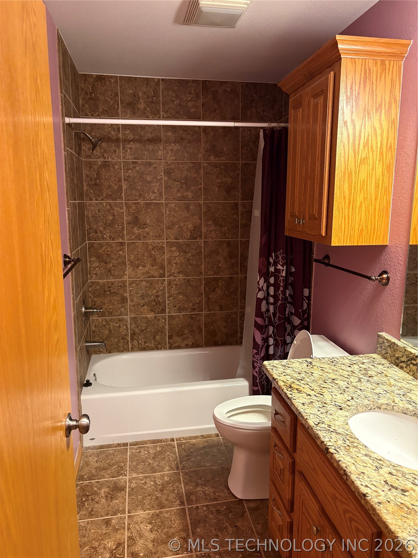 1001 Country Club Property Photo 22