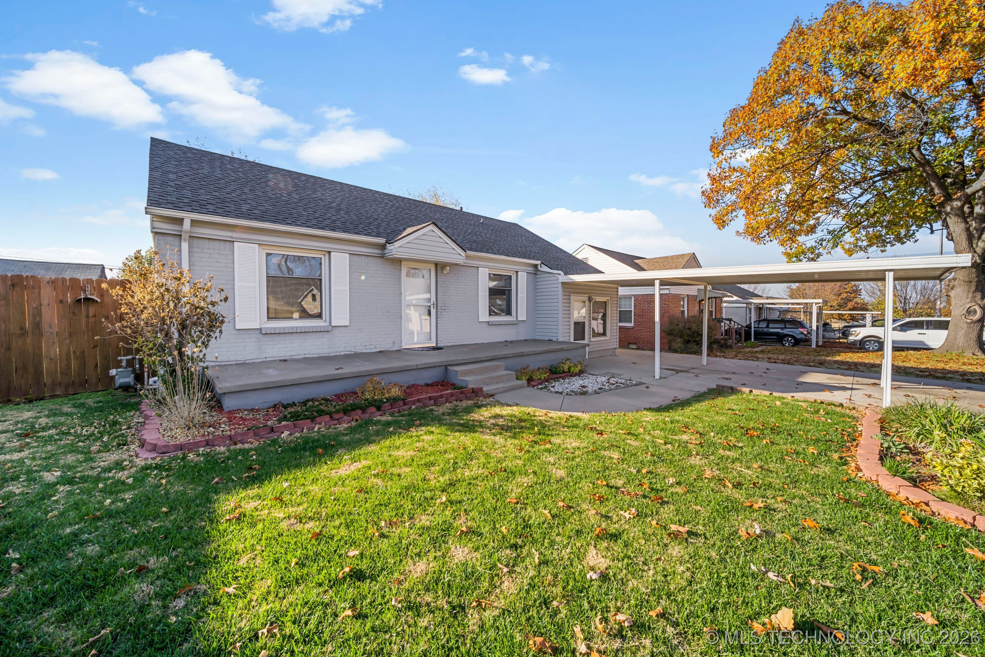 528 S Pittsburg Avenue Property Photo 2