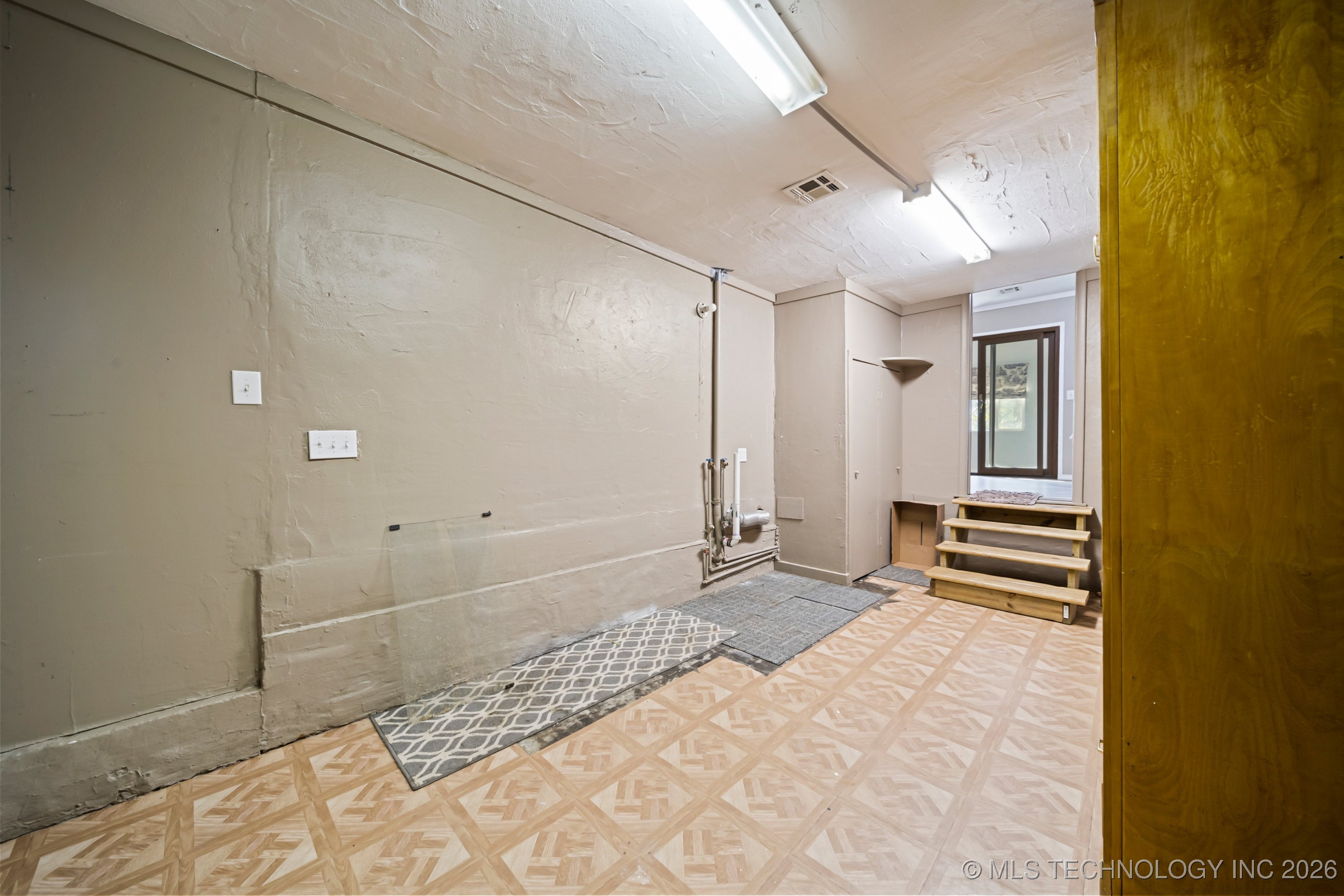 528 S Pittsburg Avenue Property Photo 15