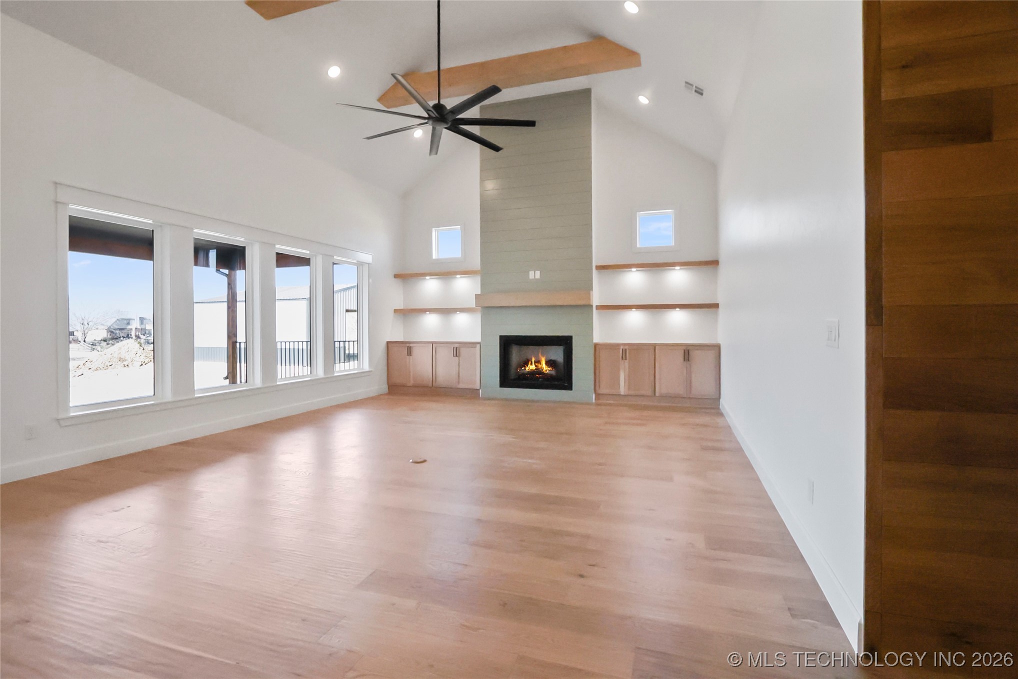 11210 S 215th East Avenue Property Photo 3