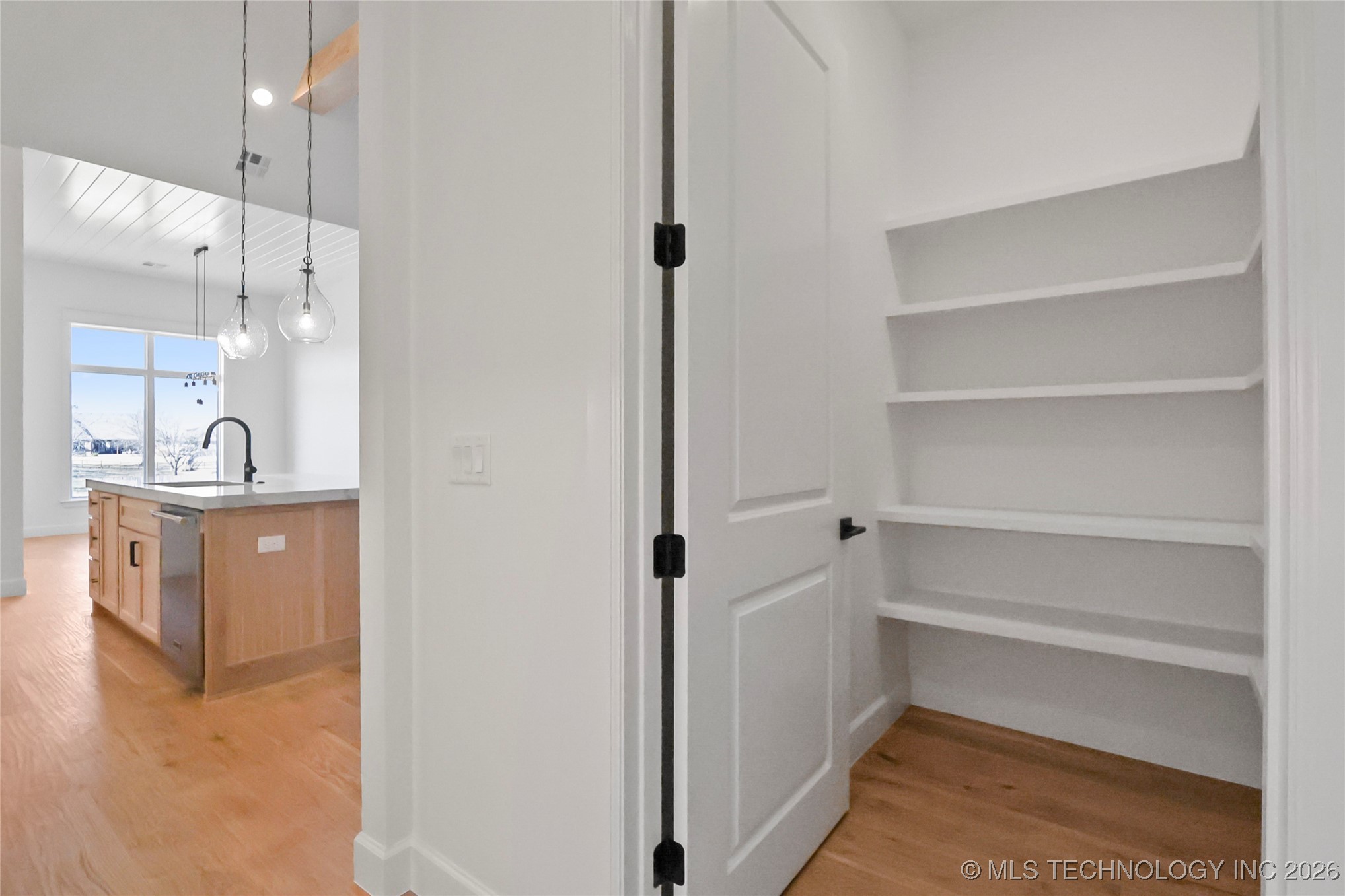 11210 S 215th East Avenue Property Photo 20