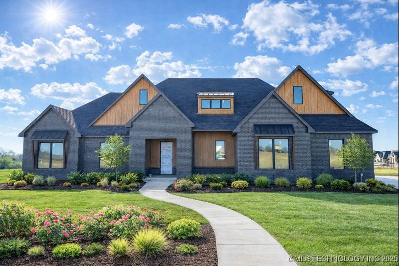 21670 E 112th Place S Property Photo 1