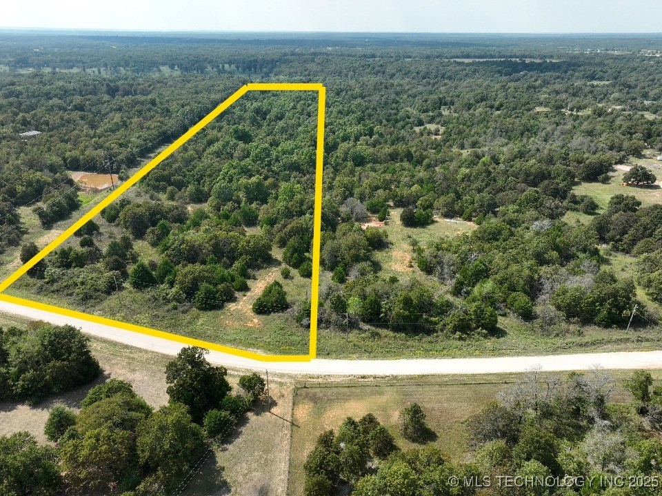 20632 Southern Trails Road Property Photo 3
