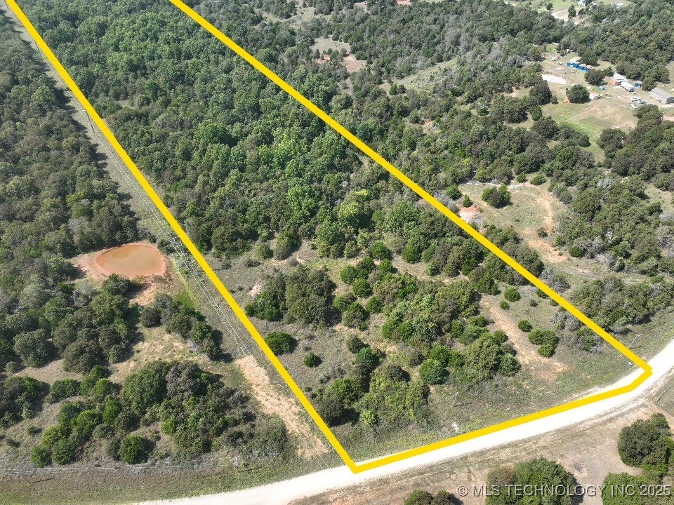 20632 Southern Trails Road Property Photo 5