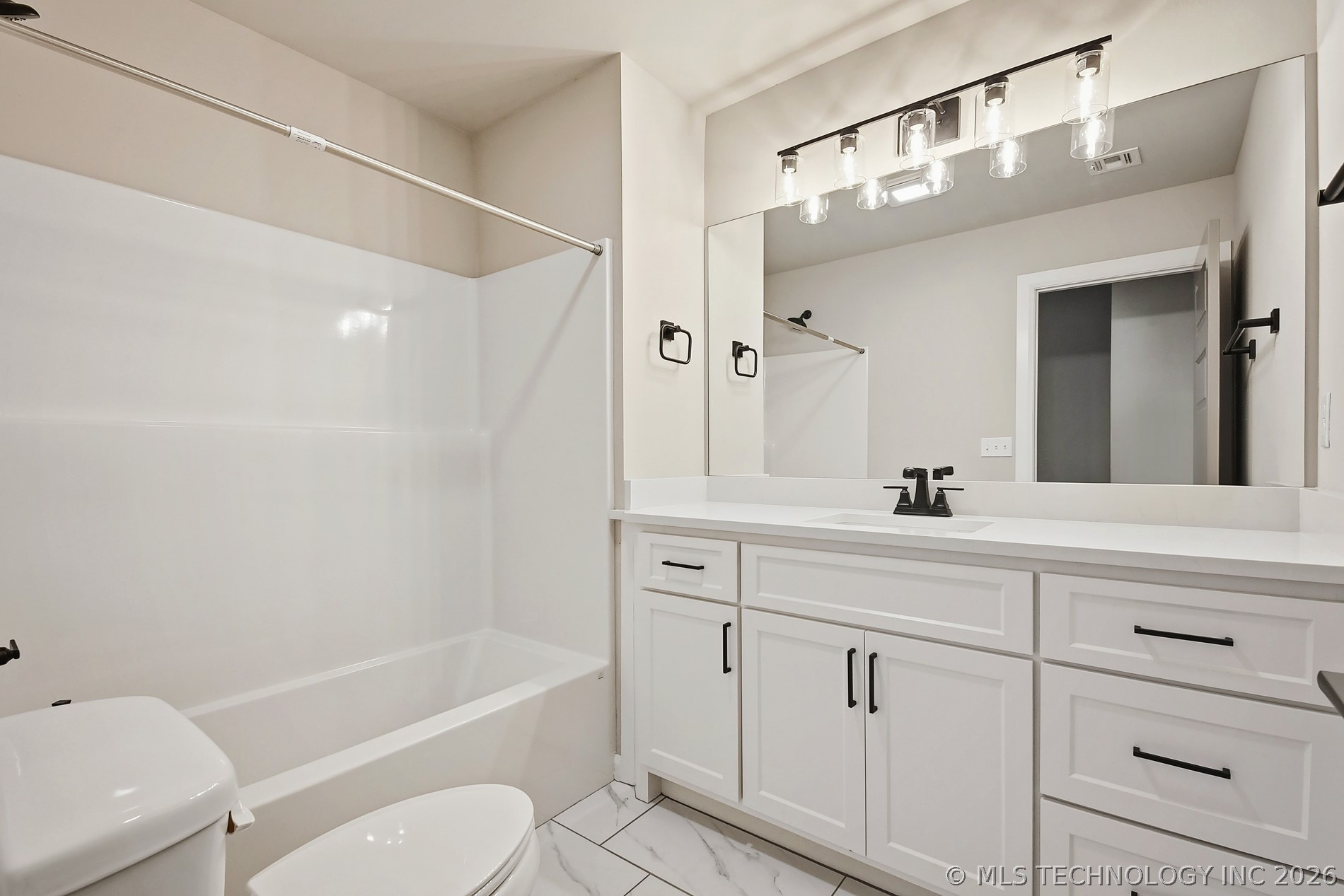 10404 E 132nd Street S Property Photo 8