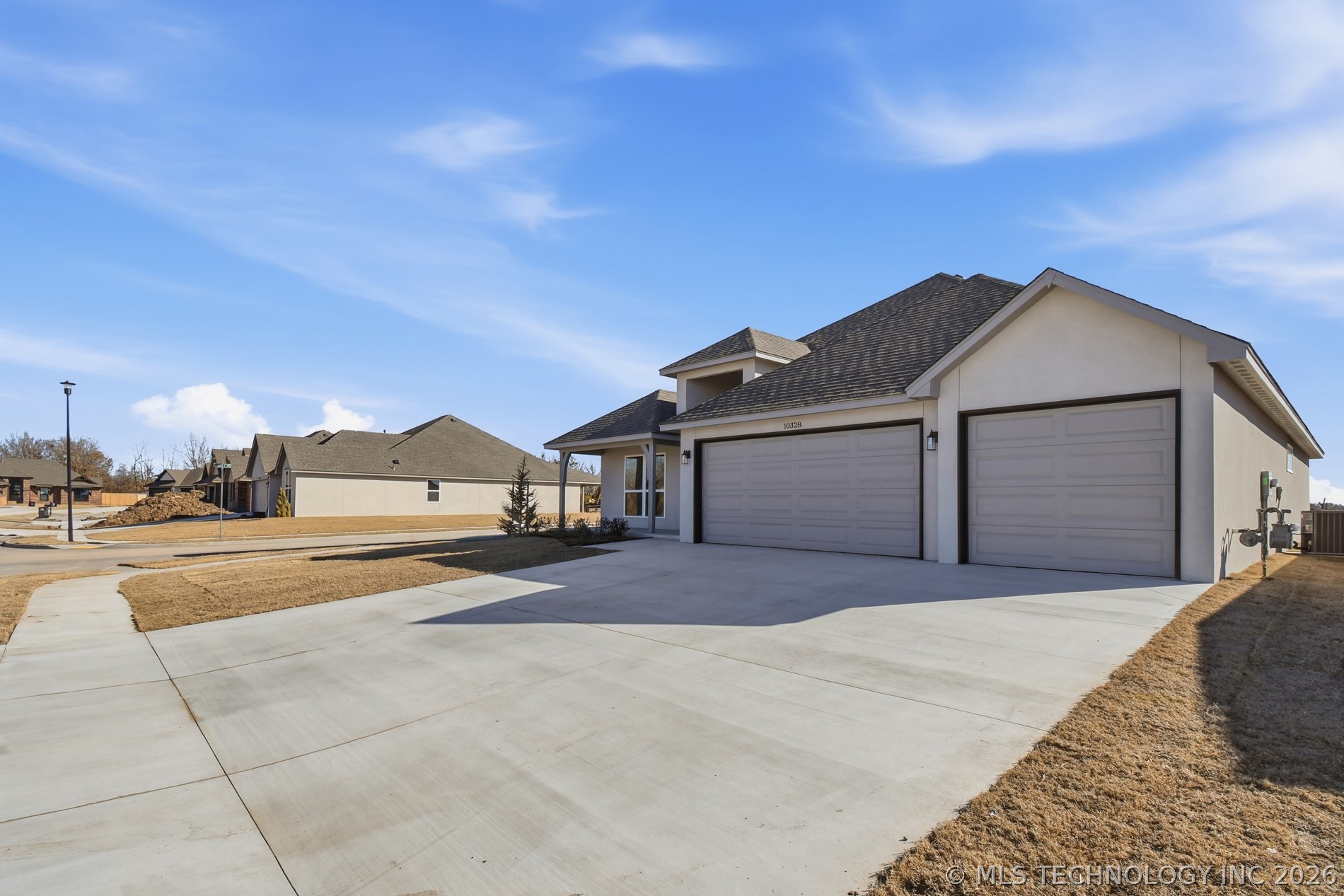 10328 E 132nd Street S Property Photo 3